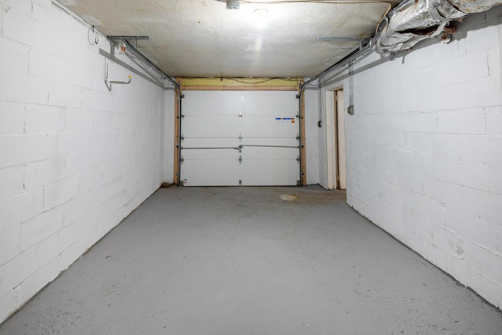 Quiet Pittsburgh 3BR | Parking, AC + Pets