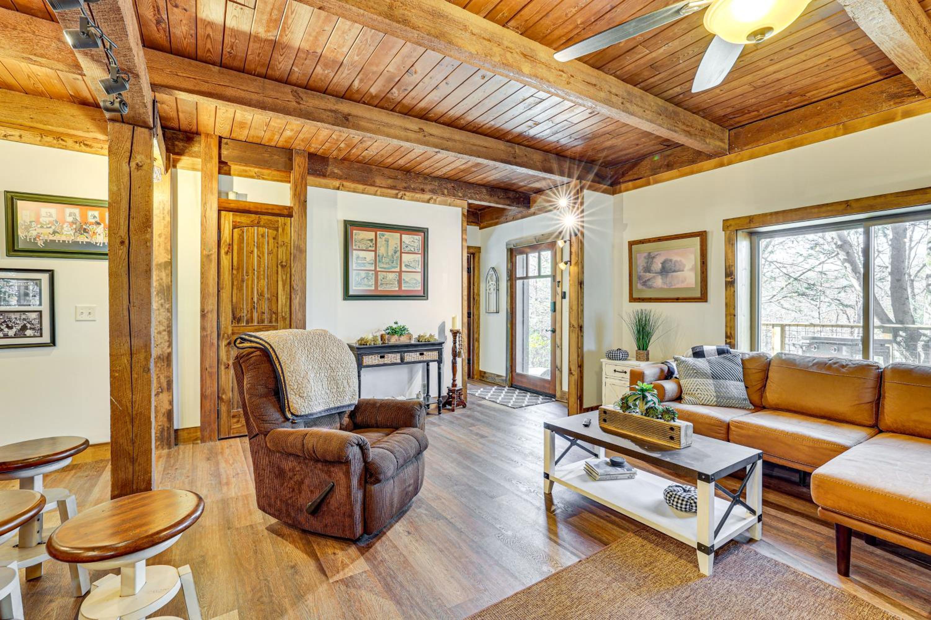 Hike and Relax Fireside Peaceful Gem in Soddy-Daisy
