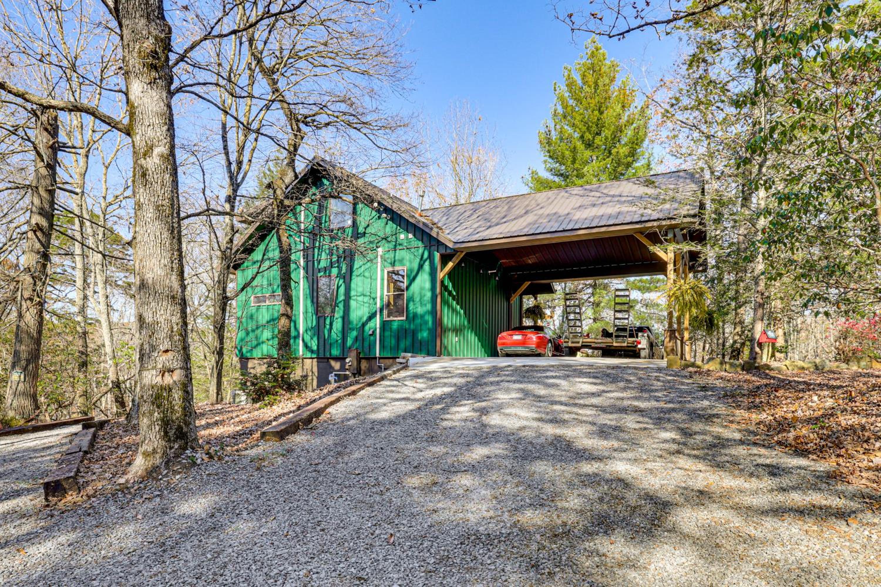 Hike and Relax Fireside Peaceful Gem in Soddy-Daisy