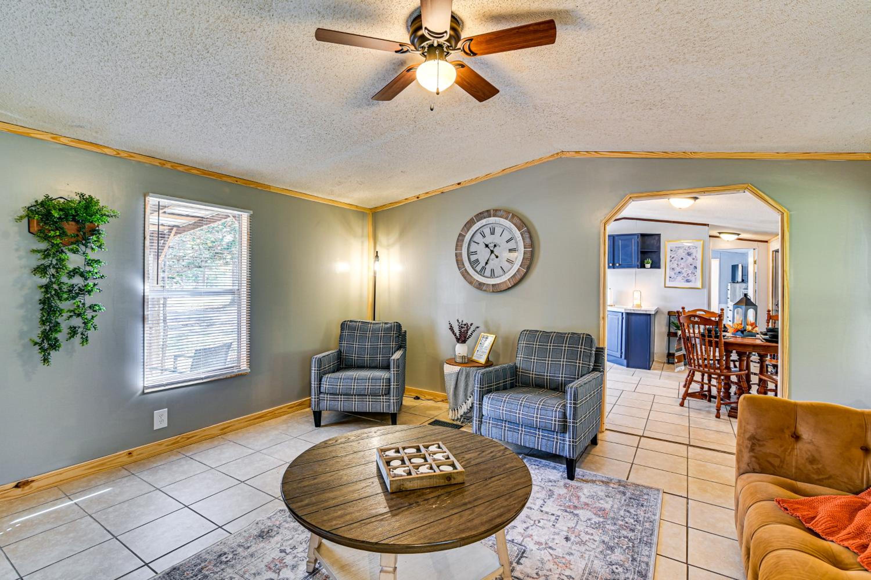 Countryside Home with Pond and Pasture Views in Iuka!