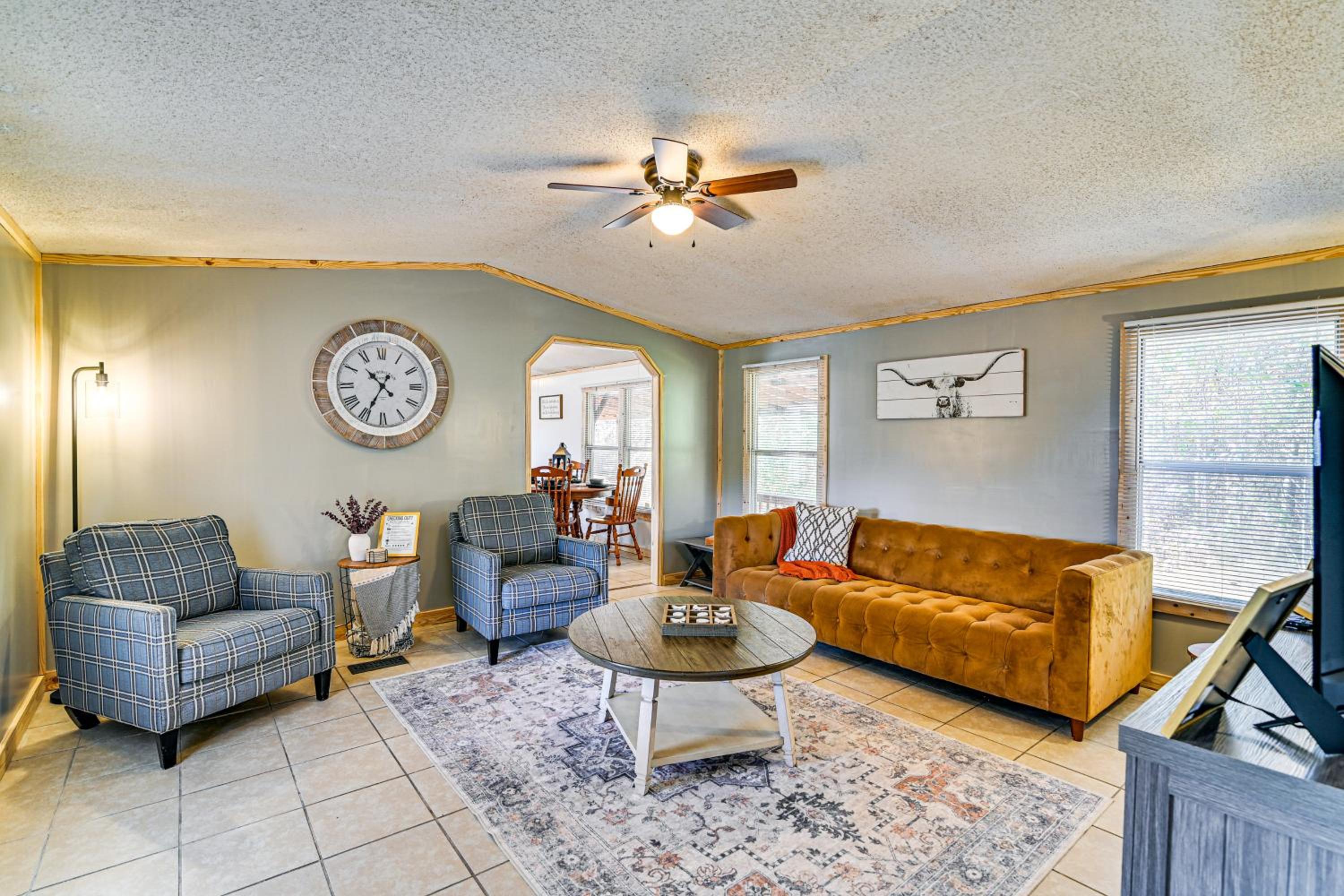 Countryside Home with Pond and Pasture Views in Iuka!