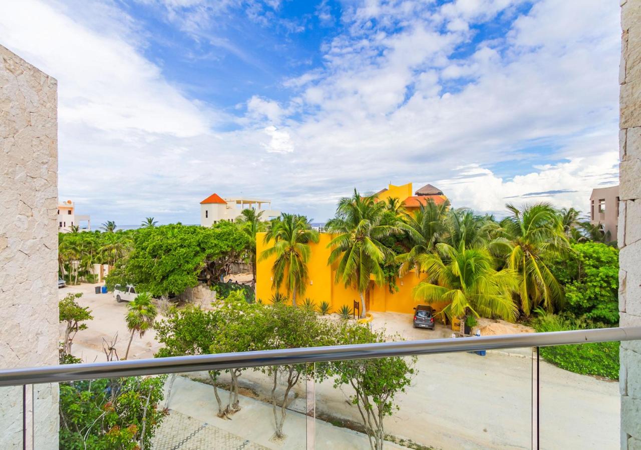 Rooftop Pool, Seaview Balcony, Beach, Gym & BBQ