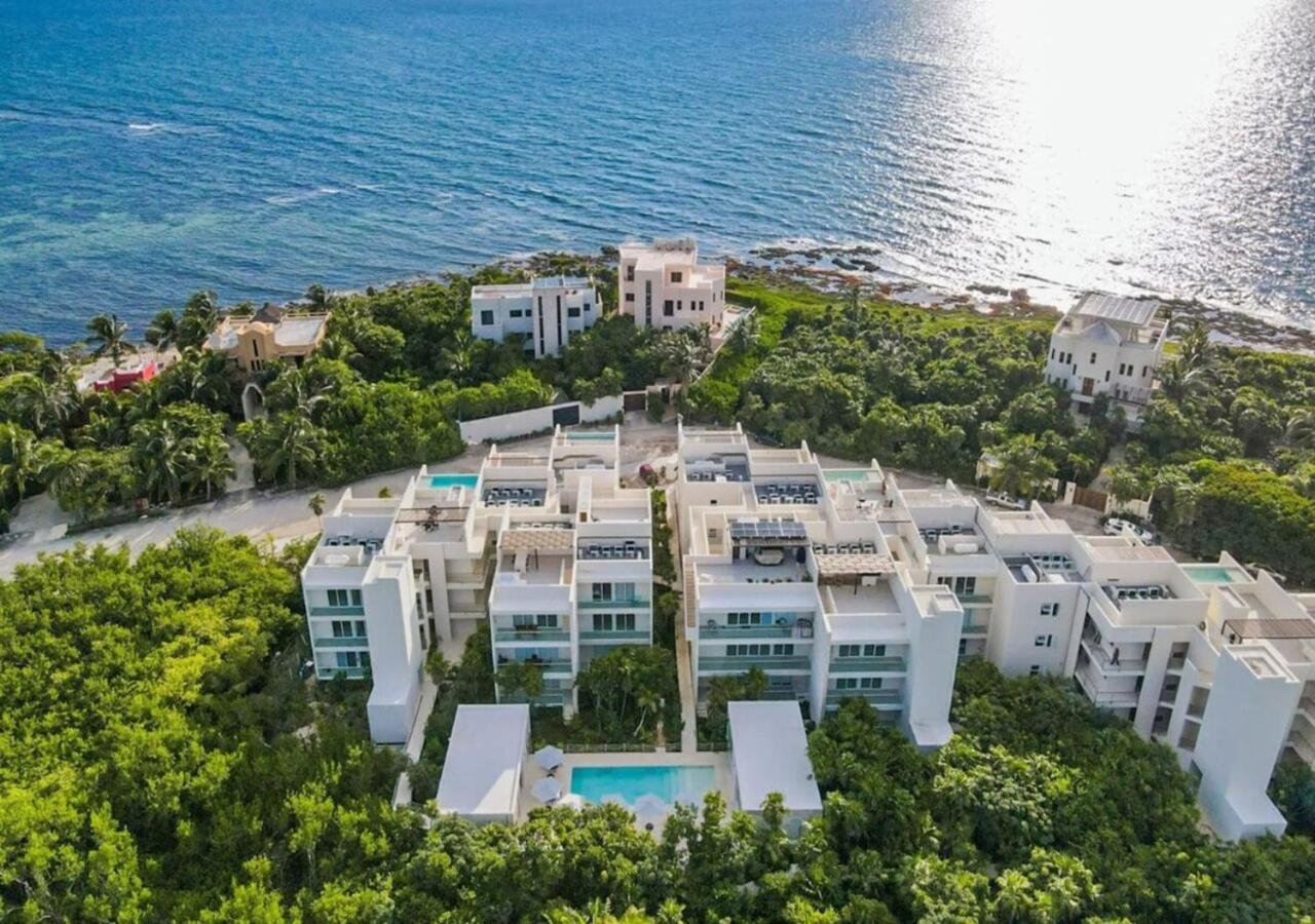 Rooftop Pool, Seaview Balcony, Beach, Gym & BBQ