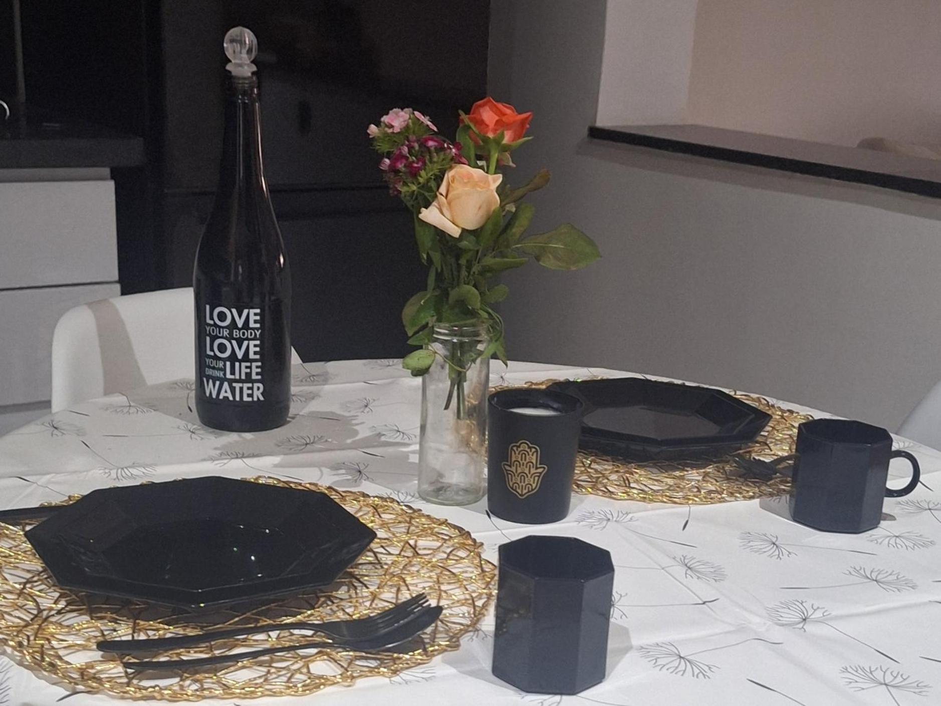 Appartement Moderne Centre Gueliz Sunny Pool PS4 & Wi-Fi