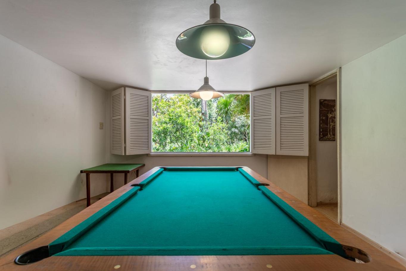 Casa com Piscina, Churrasqueira, Jogos e Lareira