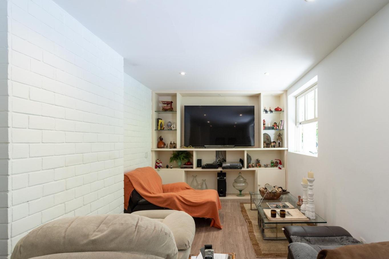 Casa com Piscina, Churrasqueira, Jogos e Lareira