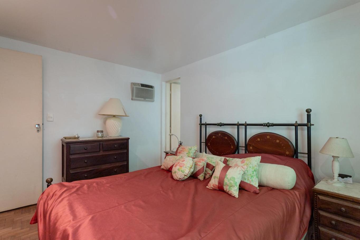 Casa com Piscina, Churrasqueira, Jogos e Lareira