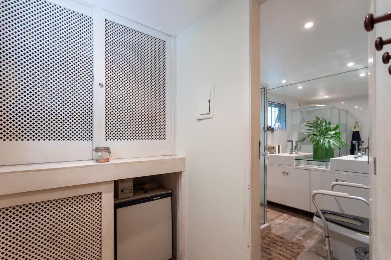 Casa com Piscina, Churrasqueira, Jogos e Lareira