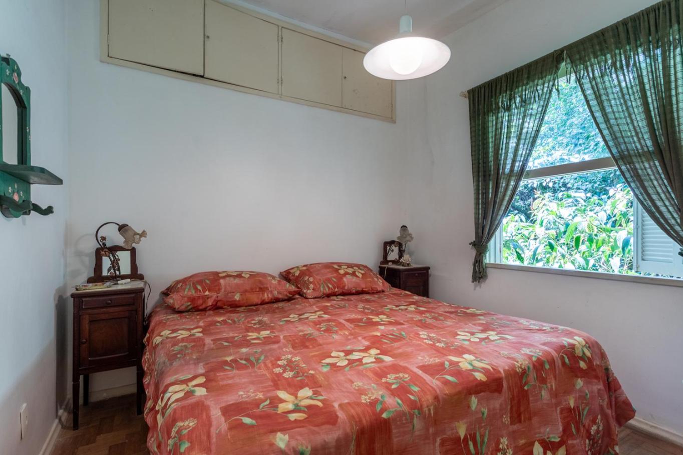 Casa com Piscina, Churrasqueira, Jogos e Lareira