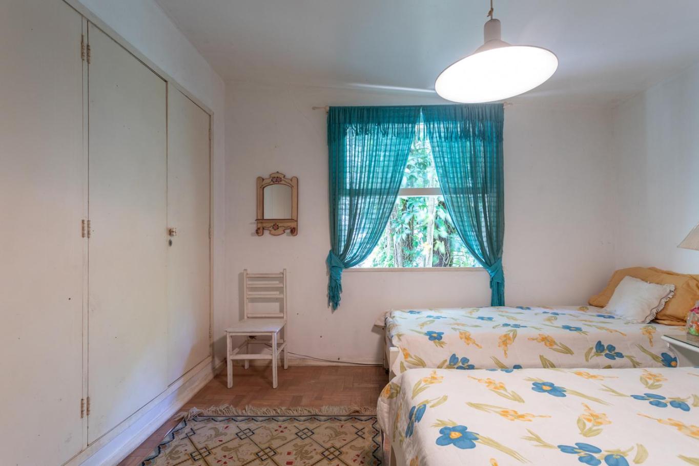 Casa com Piscina, Churrasqueira, Jogos e Lareira