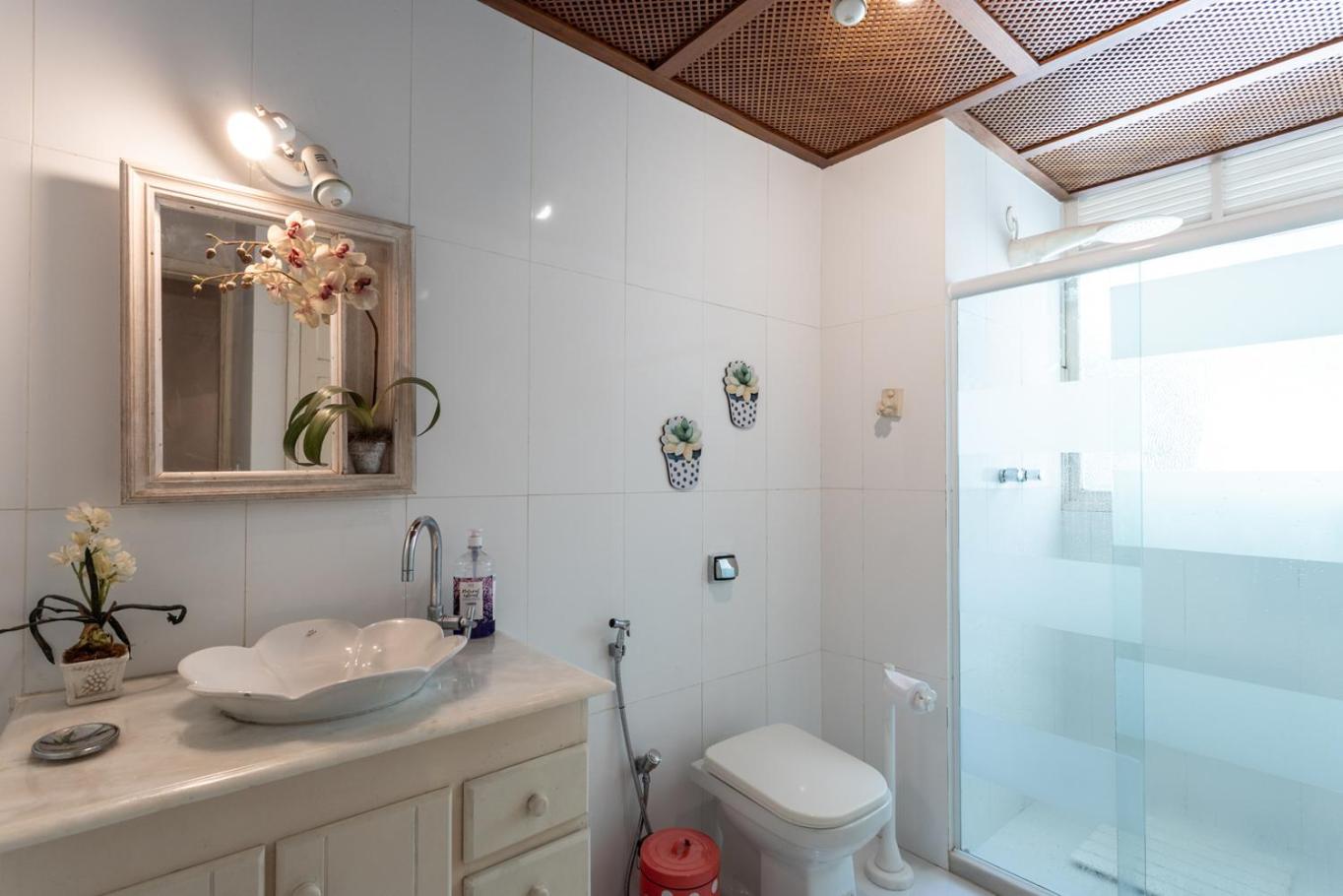 Casa com Piscina, Churrasqueira, Jogos e Lareira