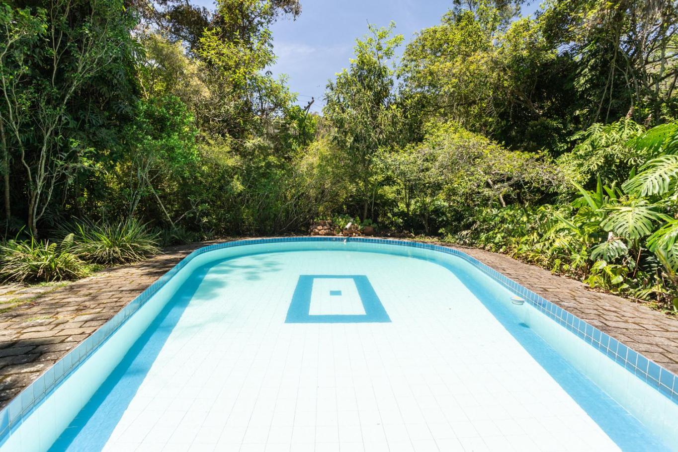 Casa com Piscina, Churrasqueira, Jogos e Lareira