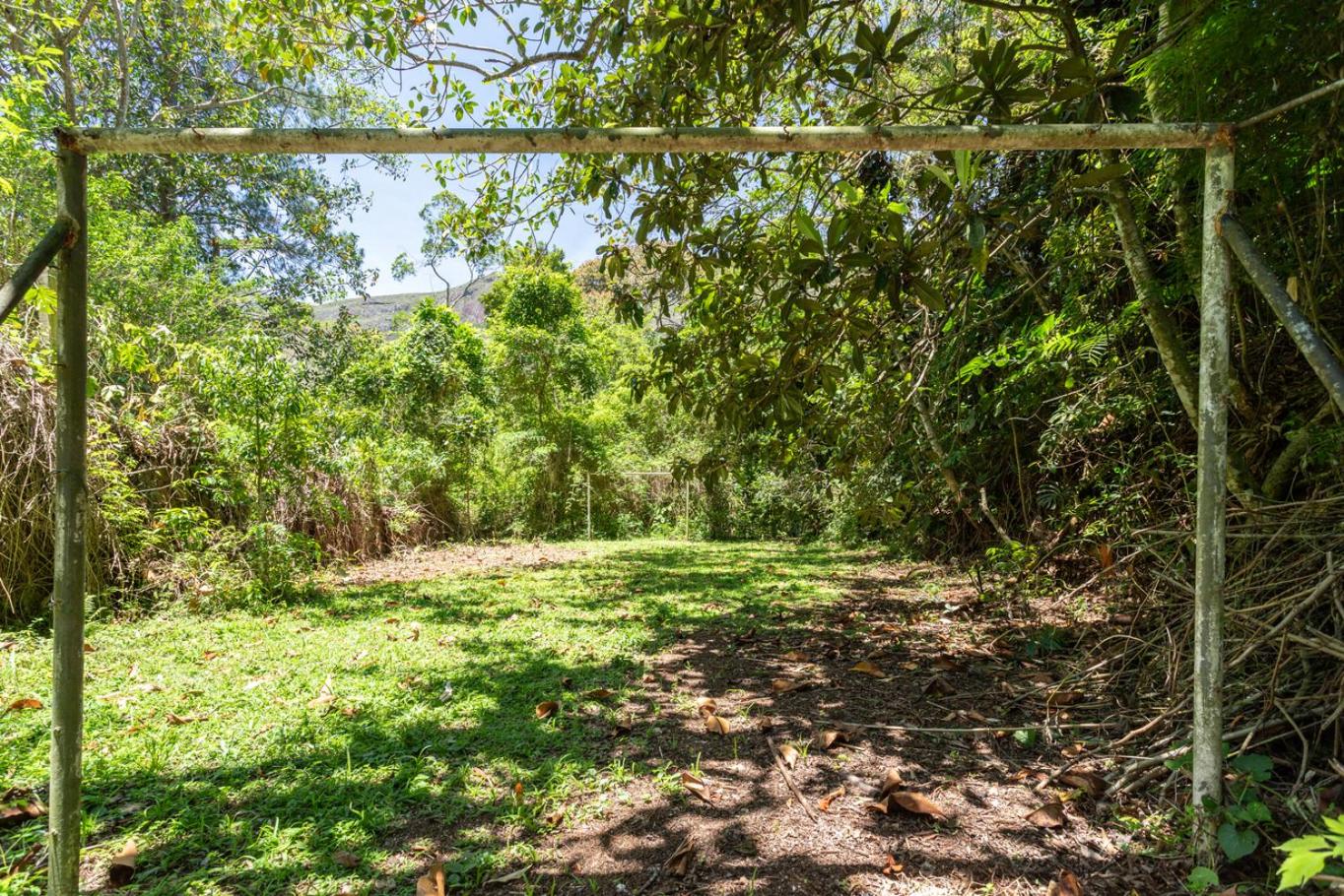 Casa com Piscina, Churrasqueira, Jogos e Lareira