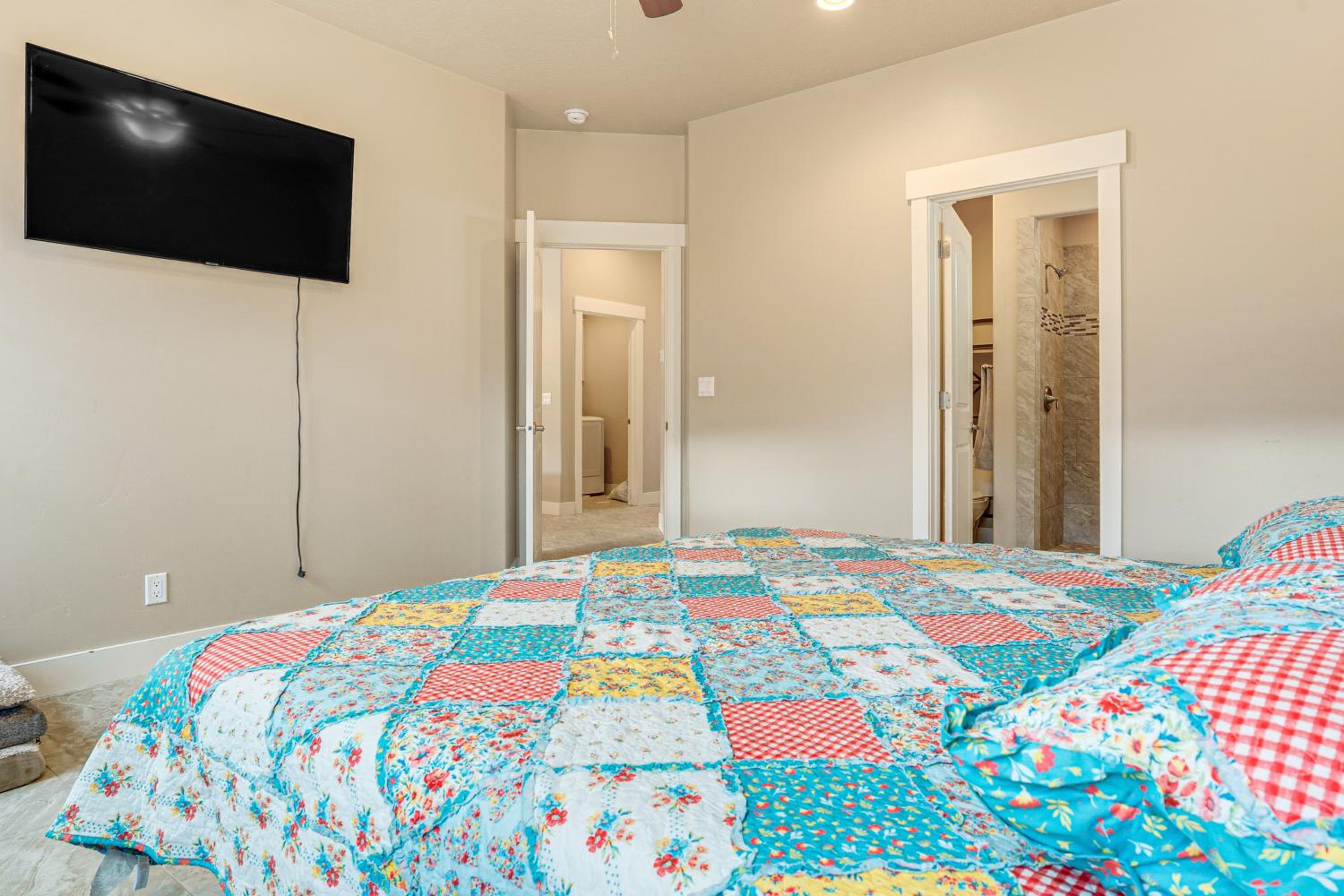 Beautiful Views of Stars and Mtns! Littlefield Home