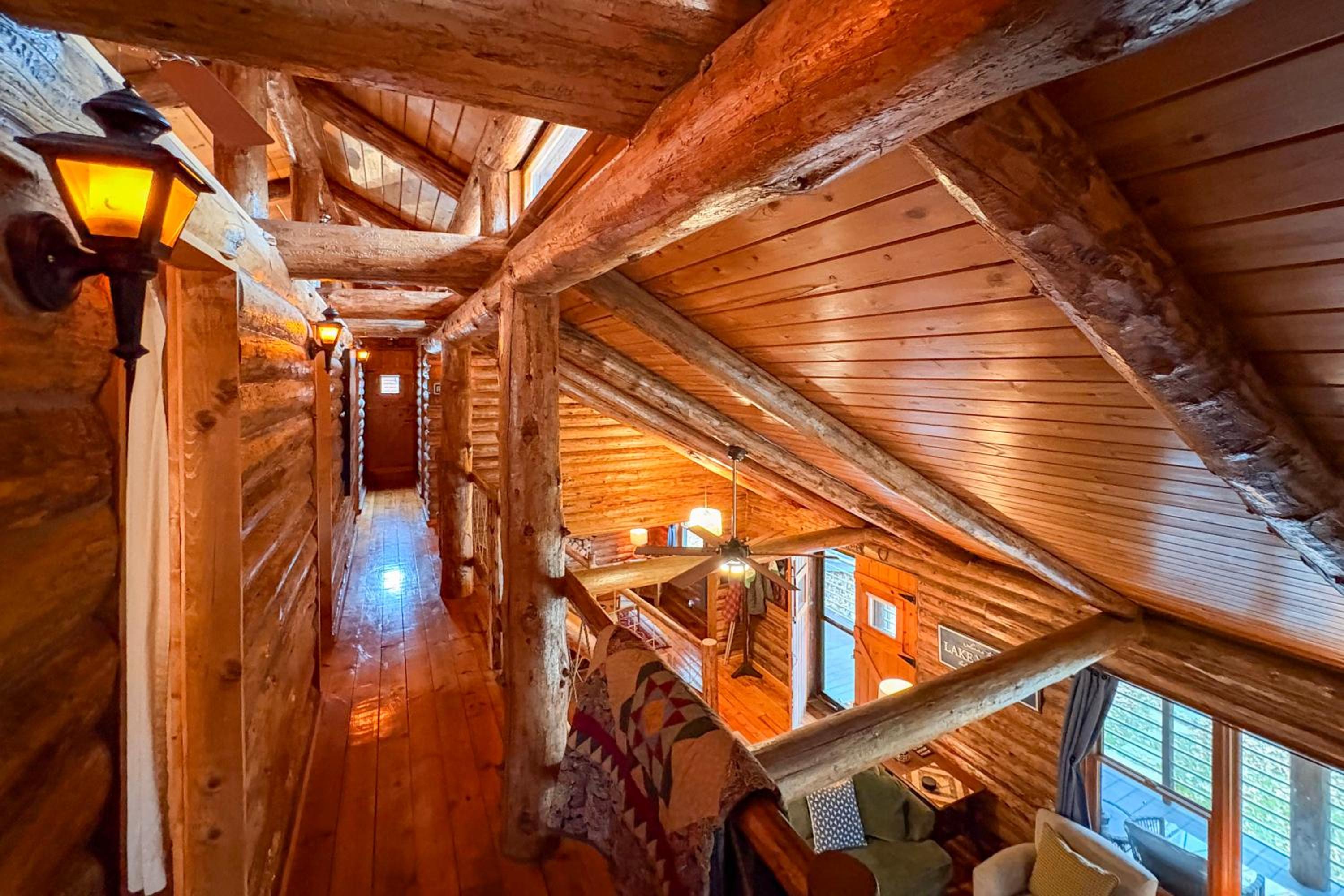 Private Beach! Lakefront Cabin in Panora