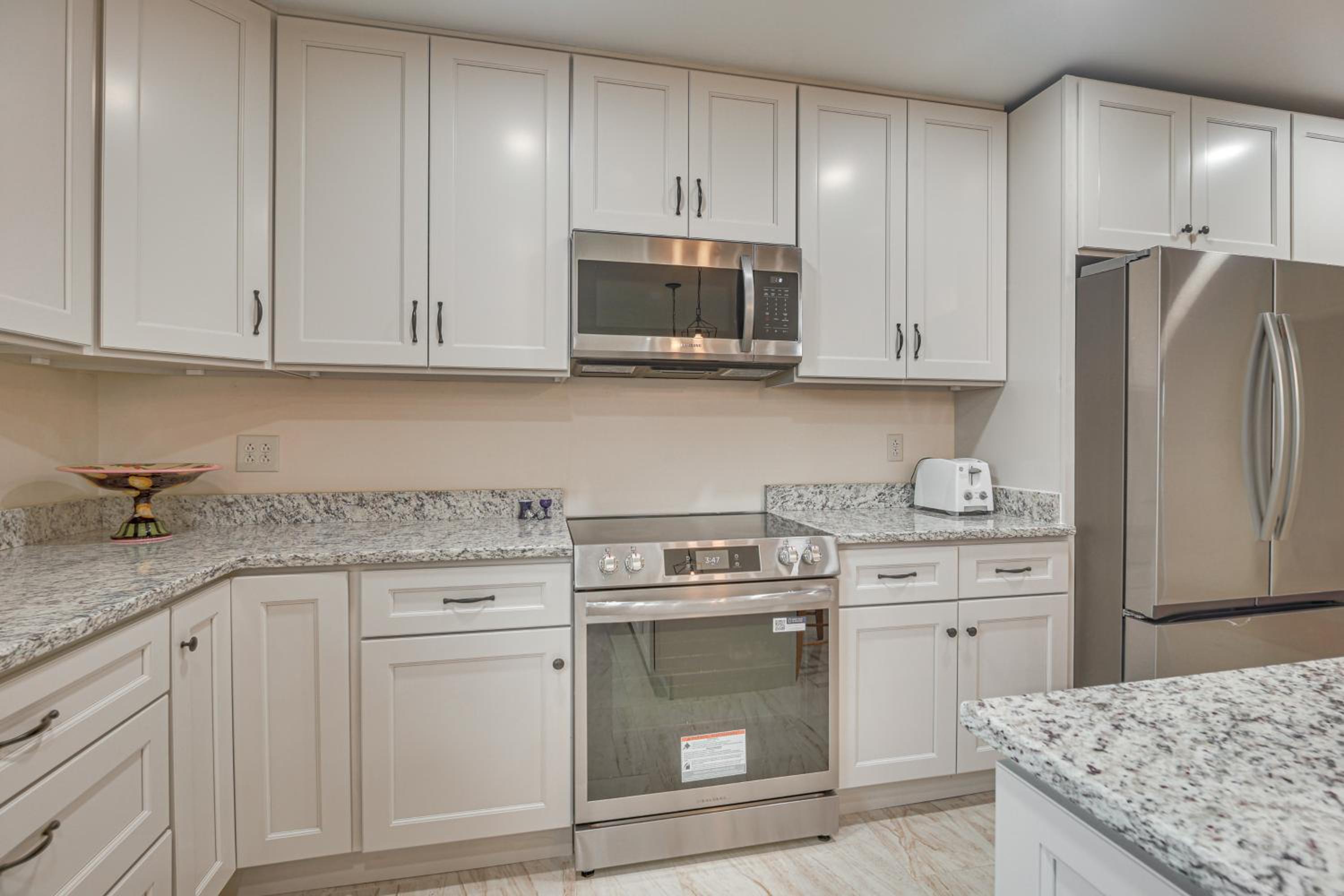Ski, Fish and Unwind Peaceful Lake Champlain Home!