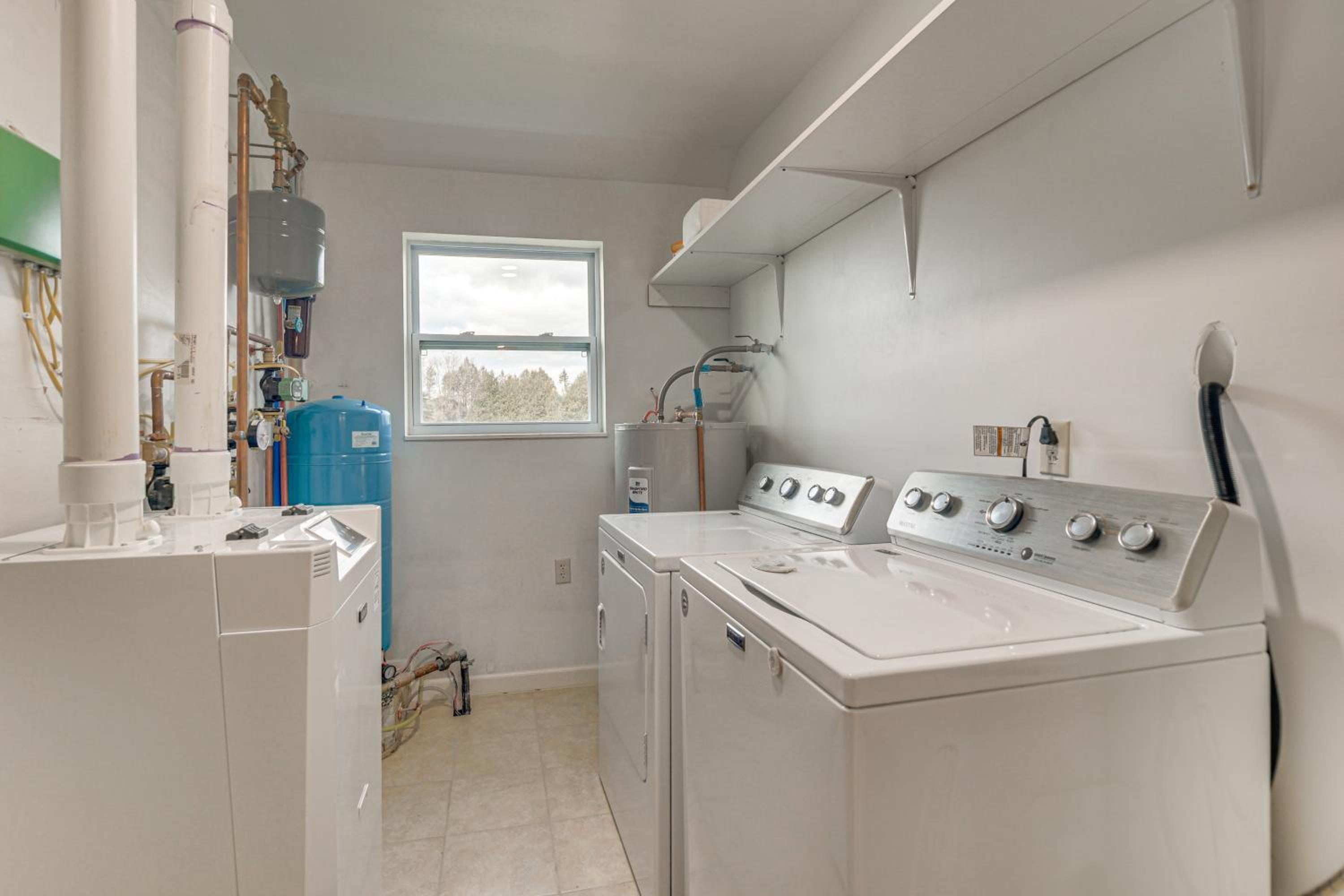 Ski, Fish and Unwind Peaceful Lake Champlain Home!
