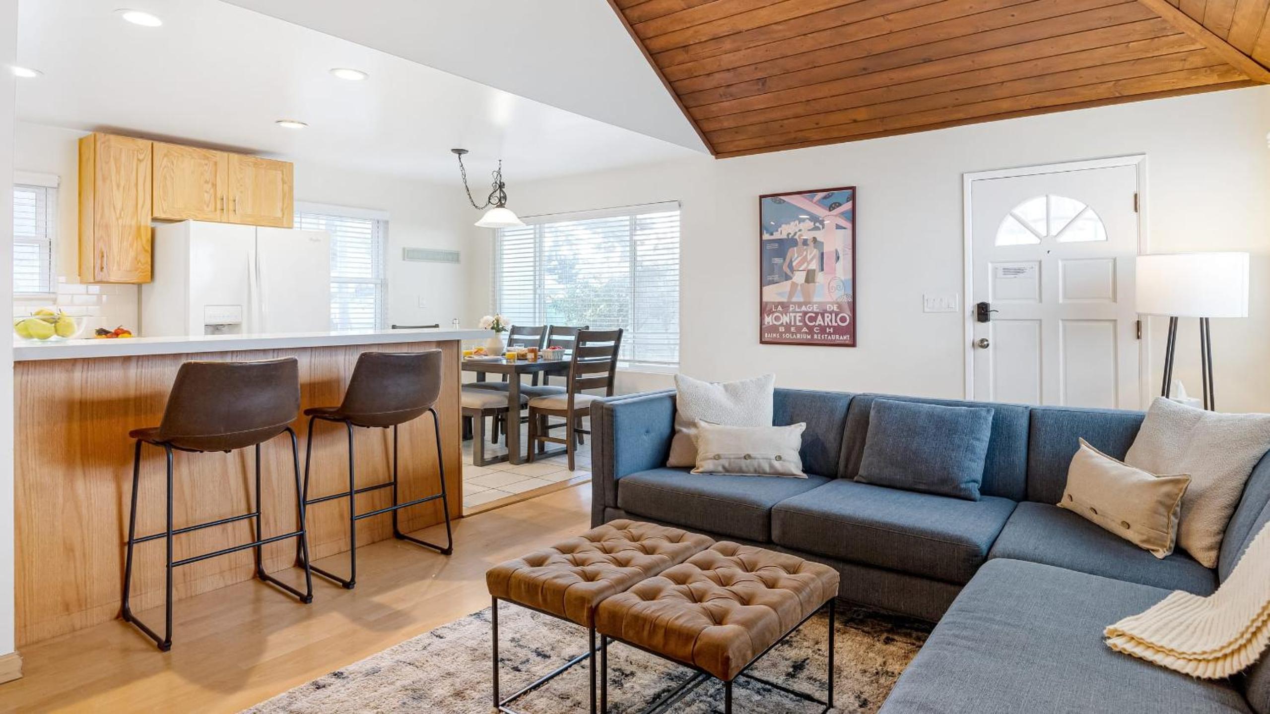 Sunny Venice Beach Home with Open Living Walkability to Abbot Kinney Venice Drift by AvantStay