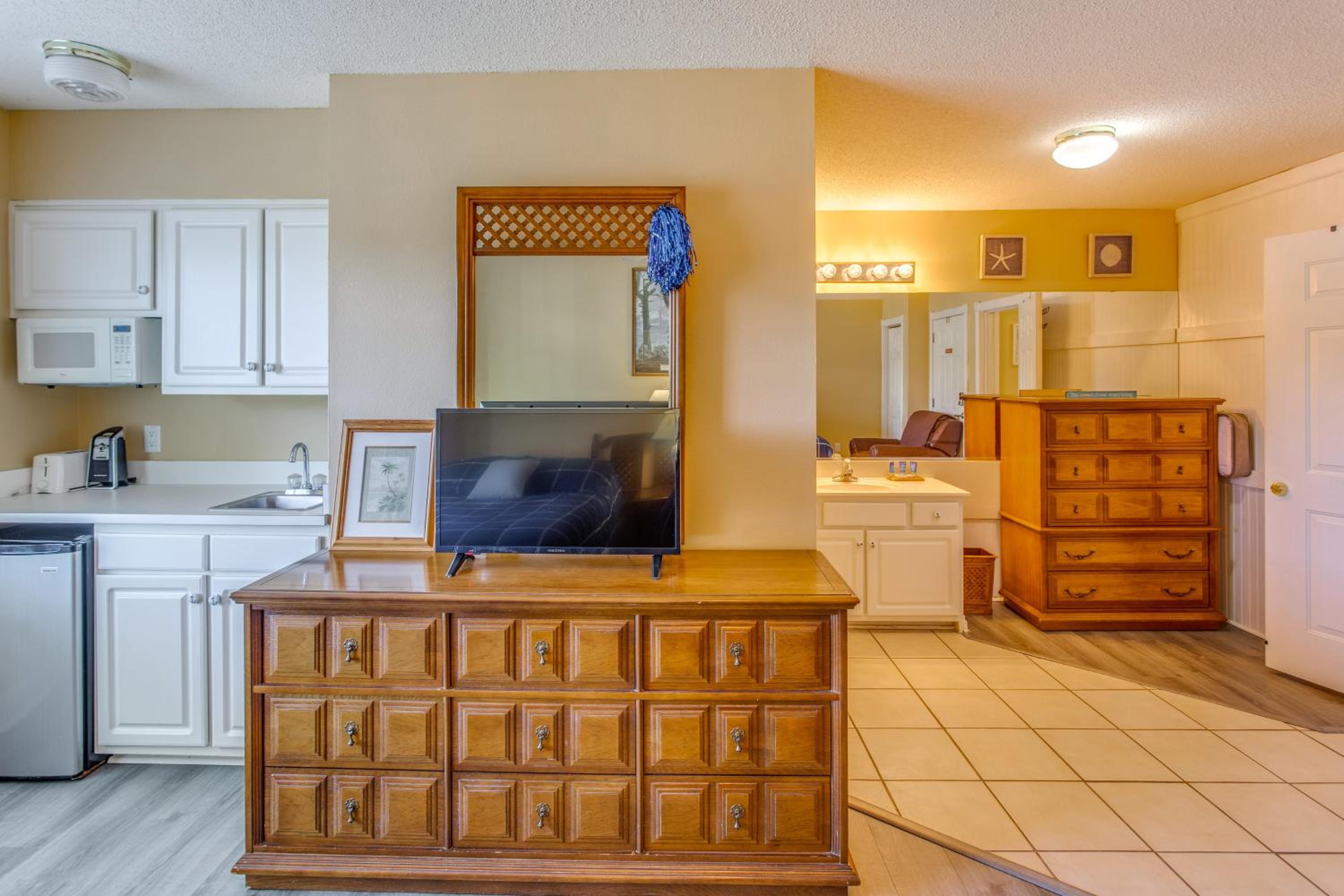 Golfers Haven Calabash Condo, 9 Mi to Beach
