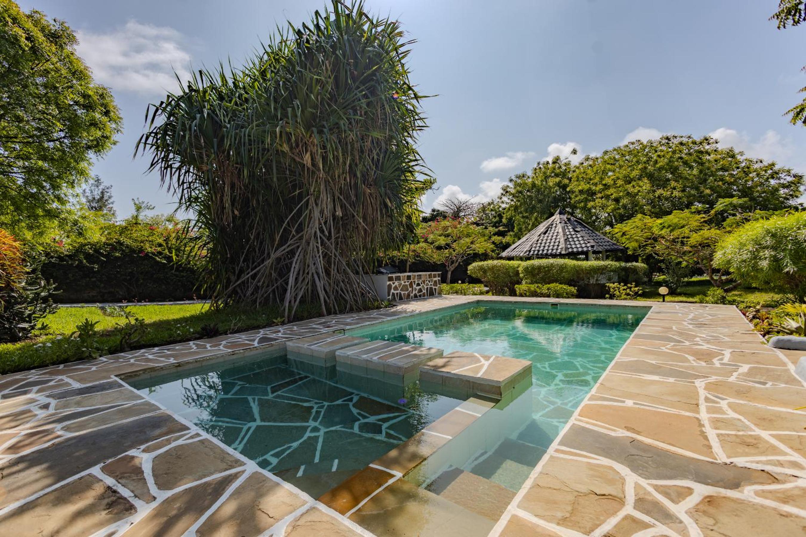 Auregi Villas - 2 and 3 bedroom near Diani Beach