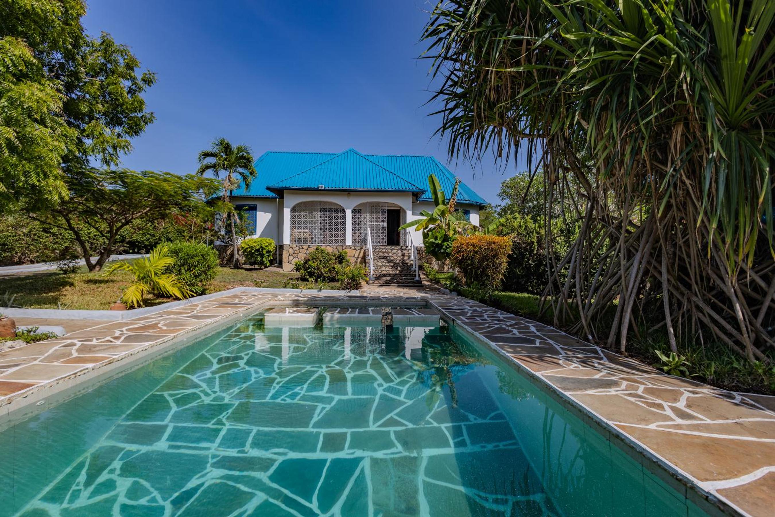 Auregi Villas - 2 and 3 bedroom near Diani Beach