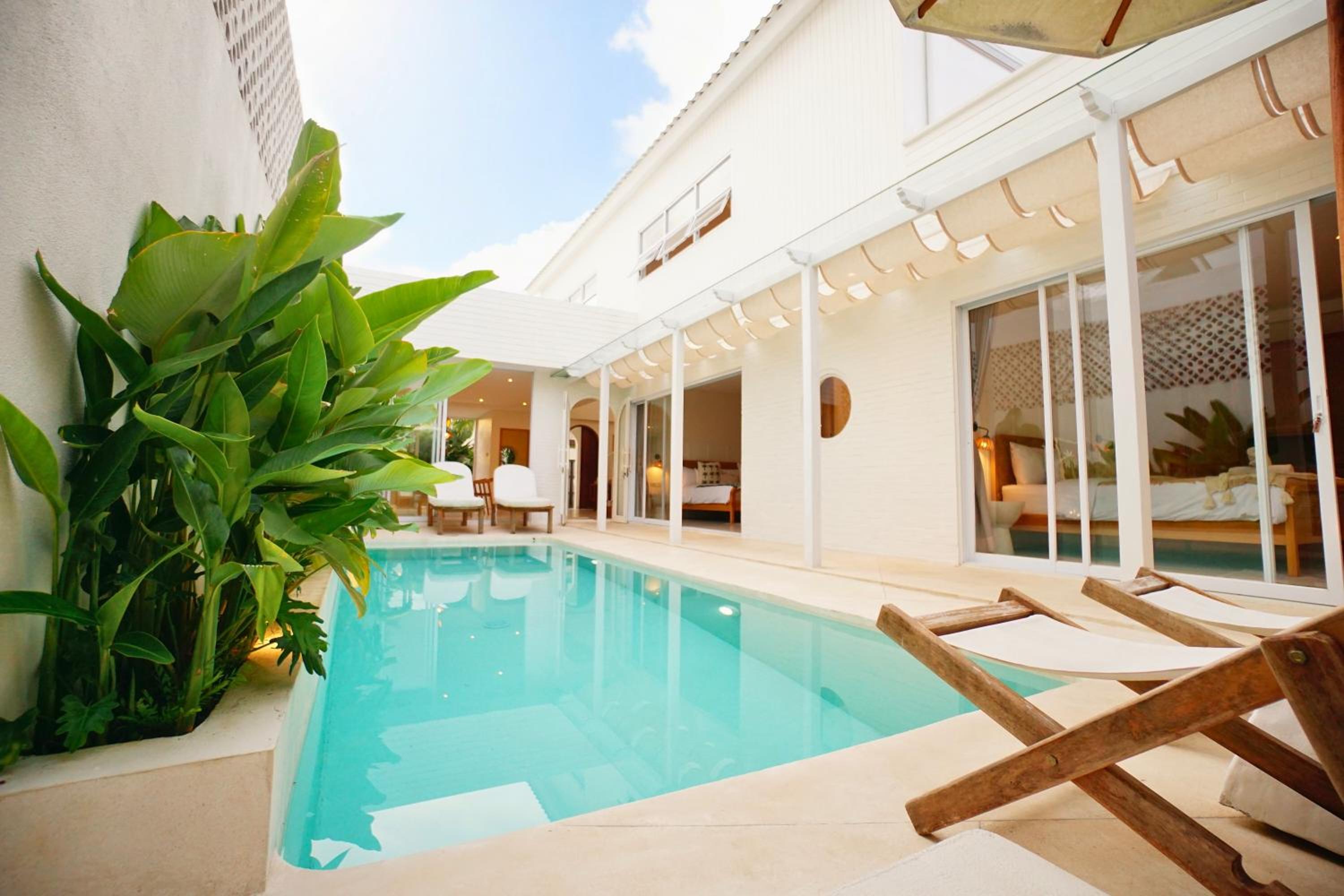 Neuf Villa 3BR Private Pool Near Melasti Beach