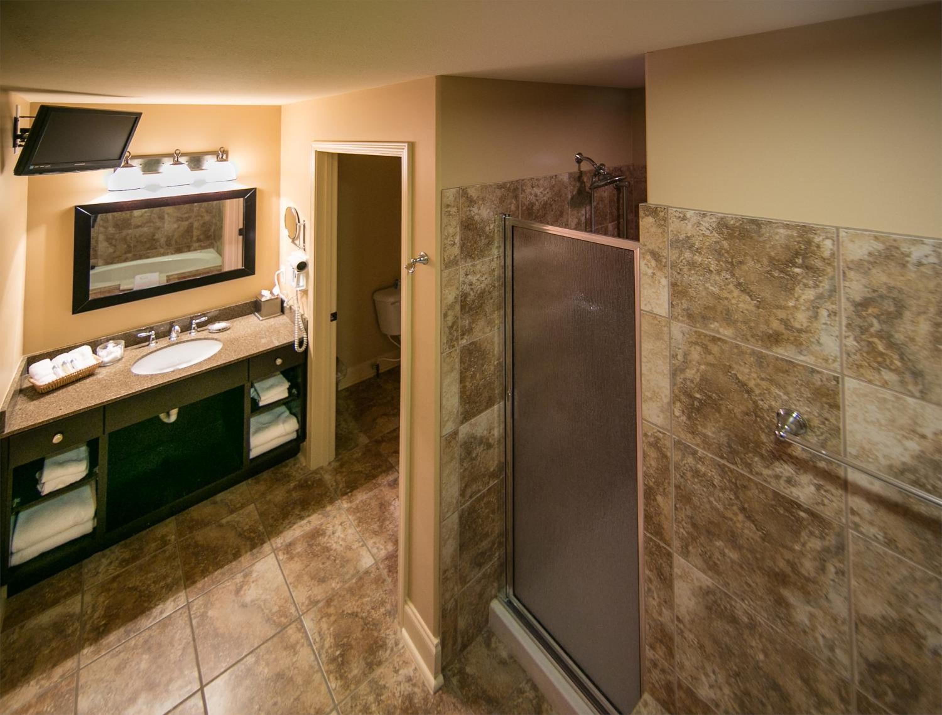 Lodge of Four Seasons Golf Resort, Marina  Spa - Property Image 79