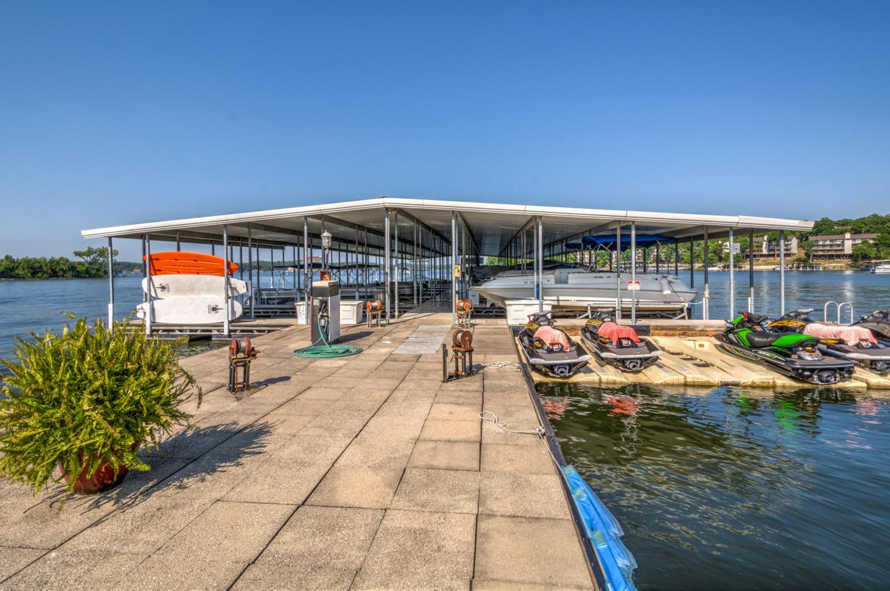 Lodge of Four Seasons Golf Resort, Marina  Spa - Property Image 43
