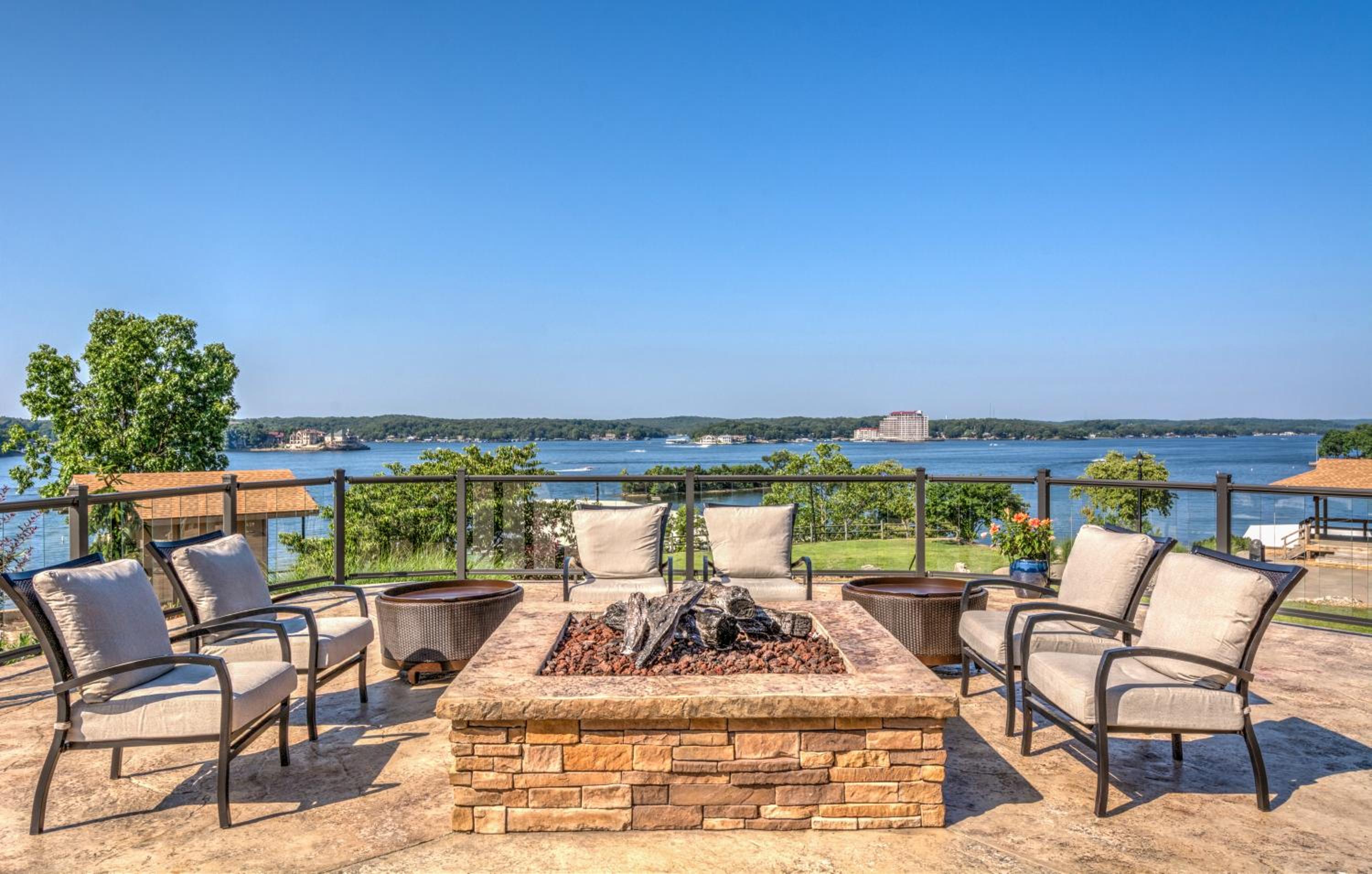 Lodge of Four Seasons Golf Resort, Marina  Spa - Property Image 2