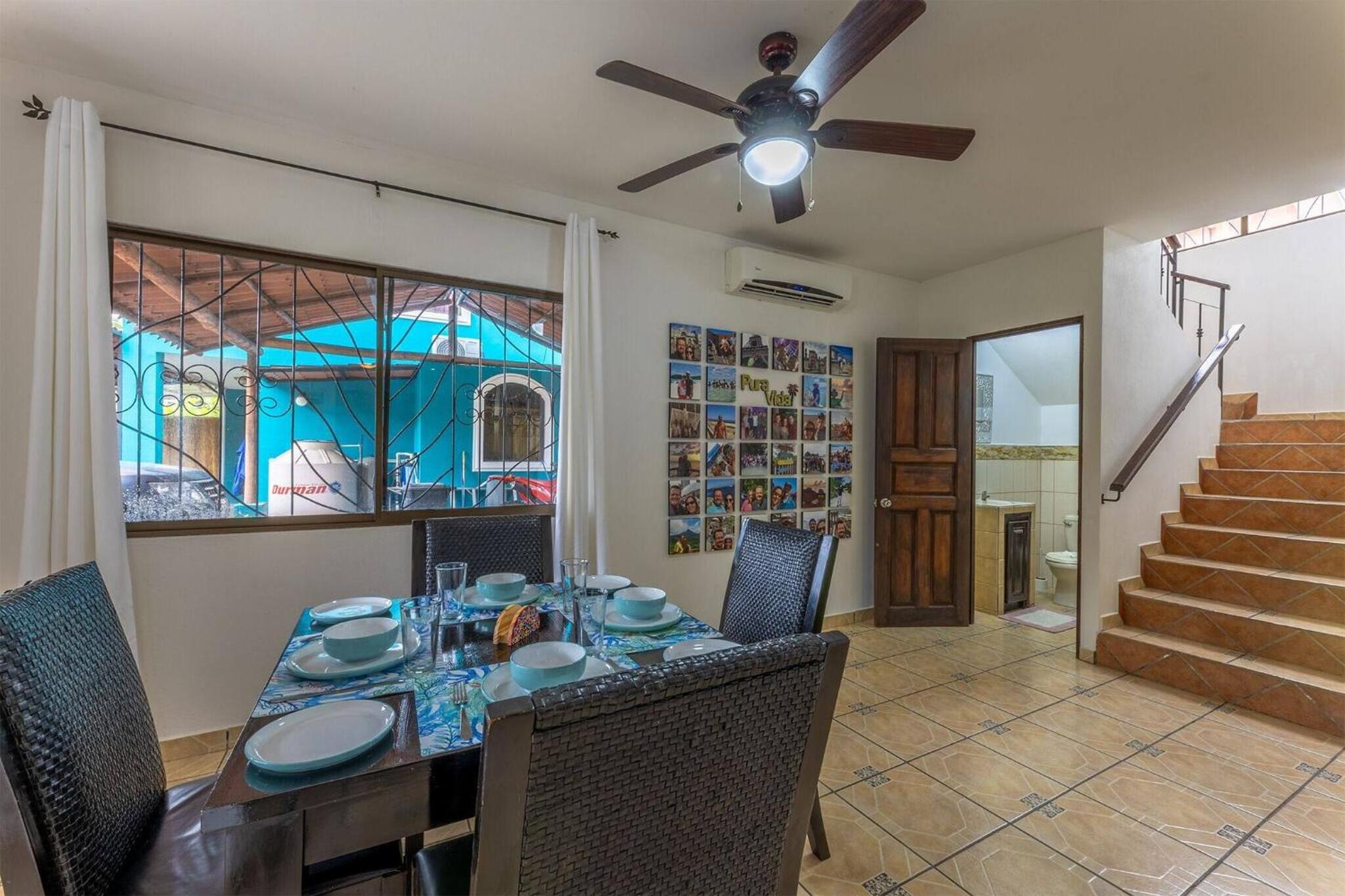 Sunset Villa, comfortable house steps from the beach