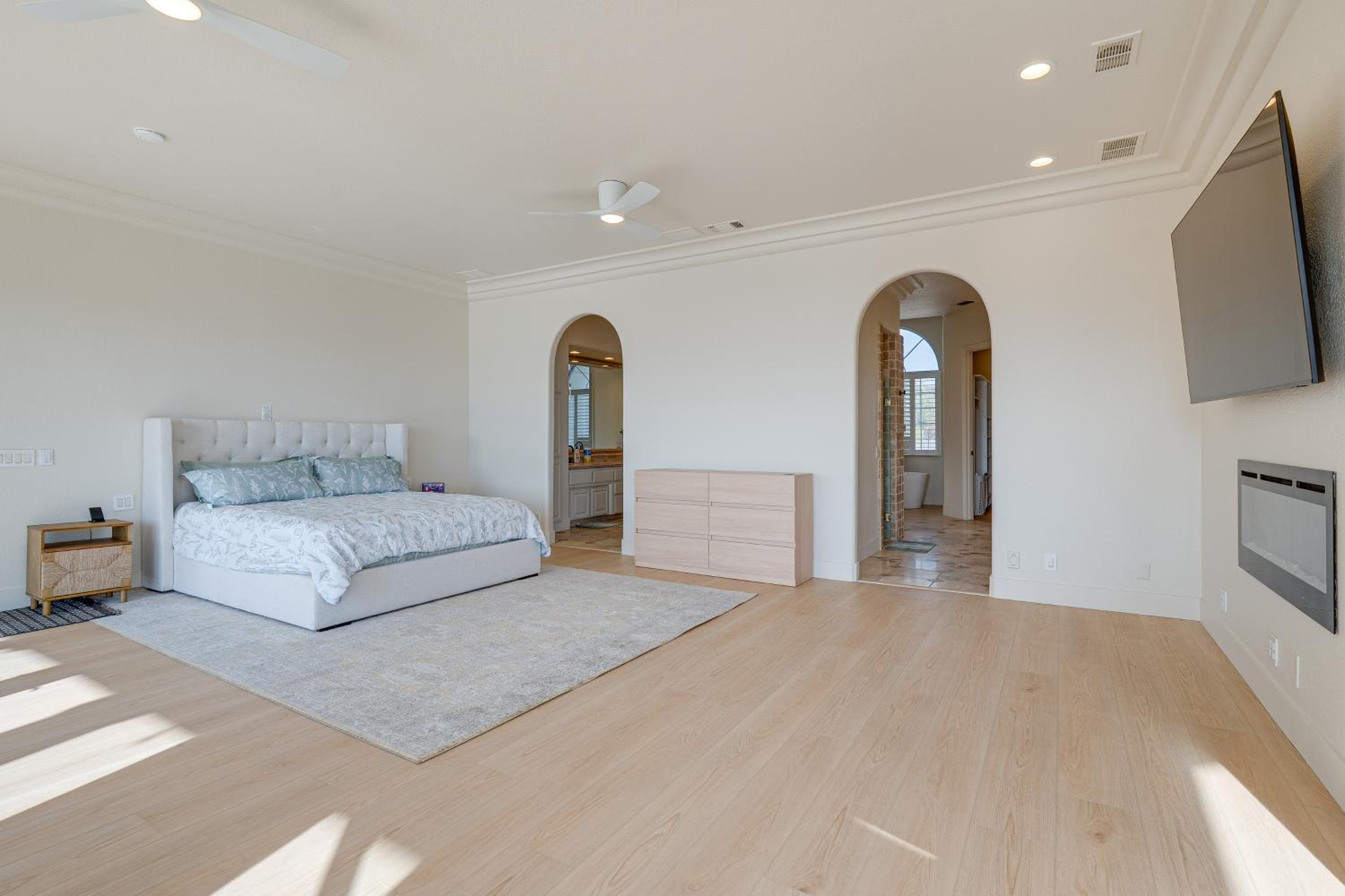 Luxury Pilot Hill Estate on an 800-Acre Vineyard
