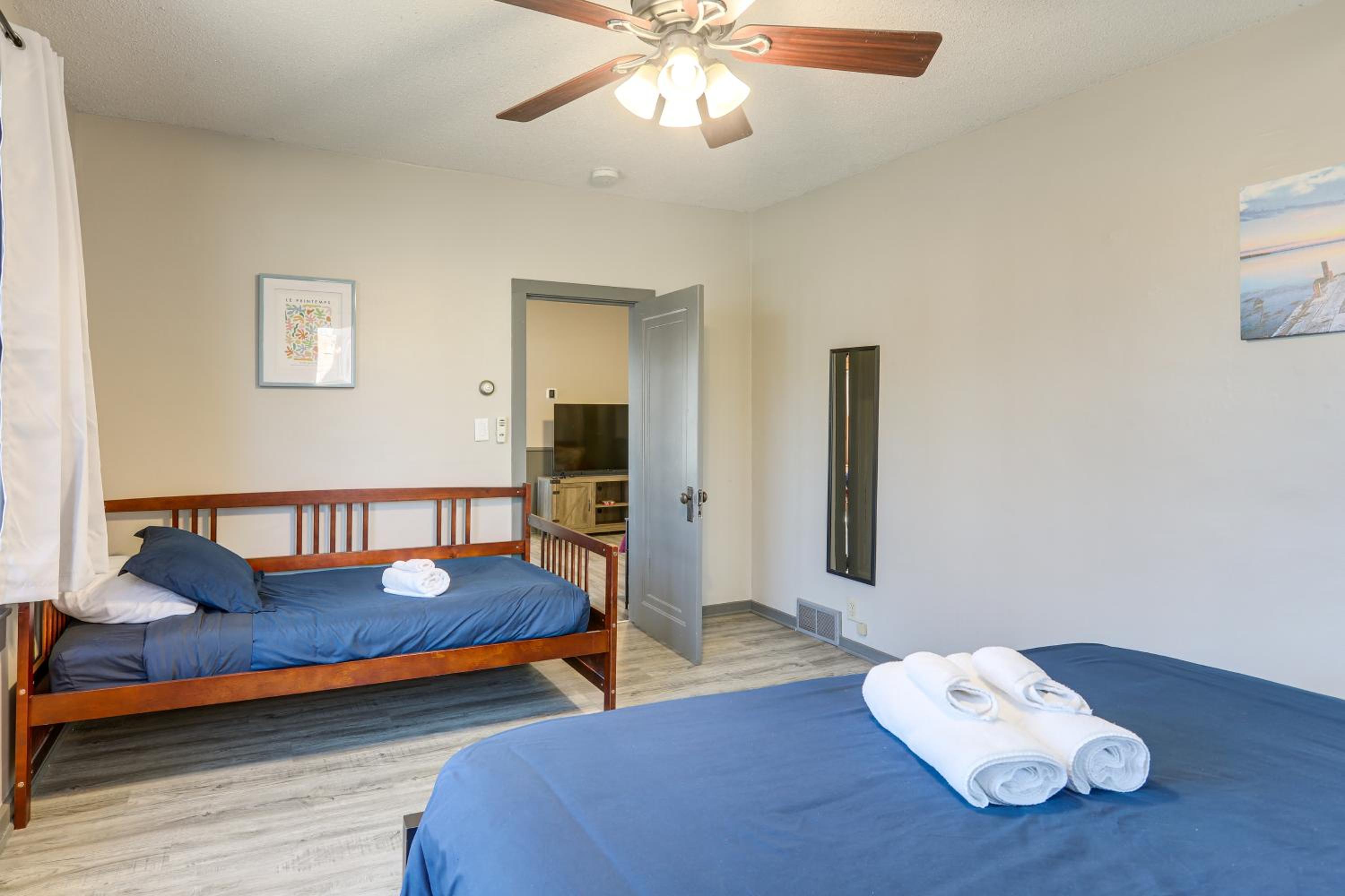 Steps to Shore! Pet-Friendly Lake Waconia Getaway