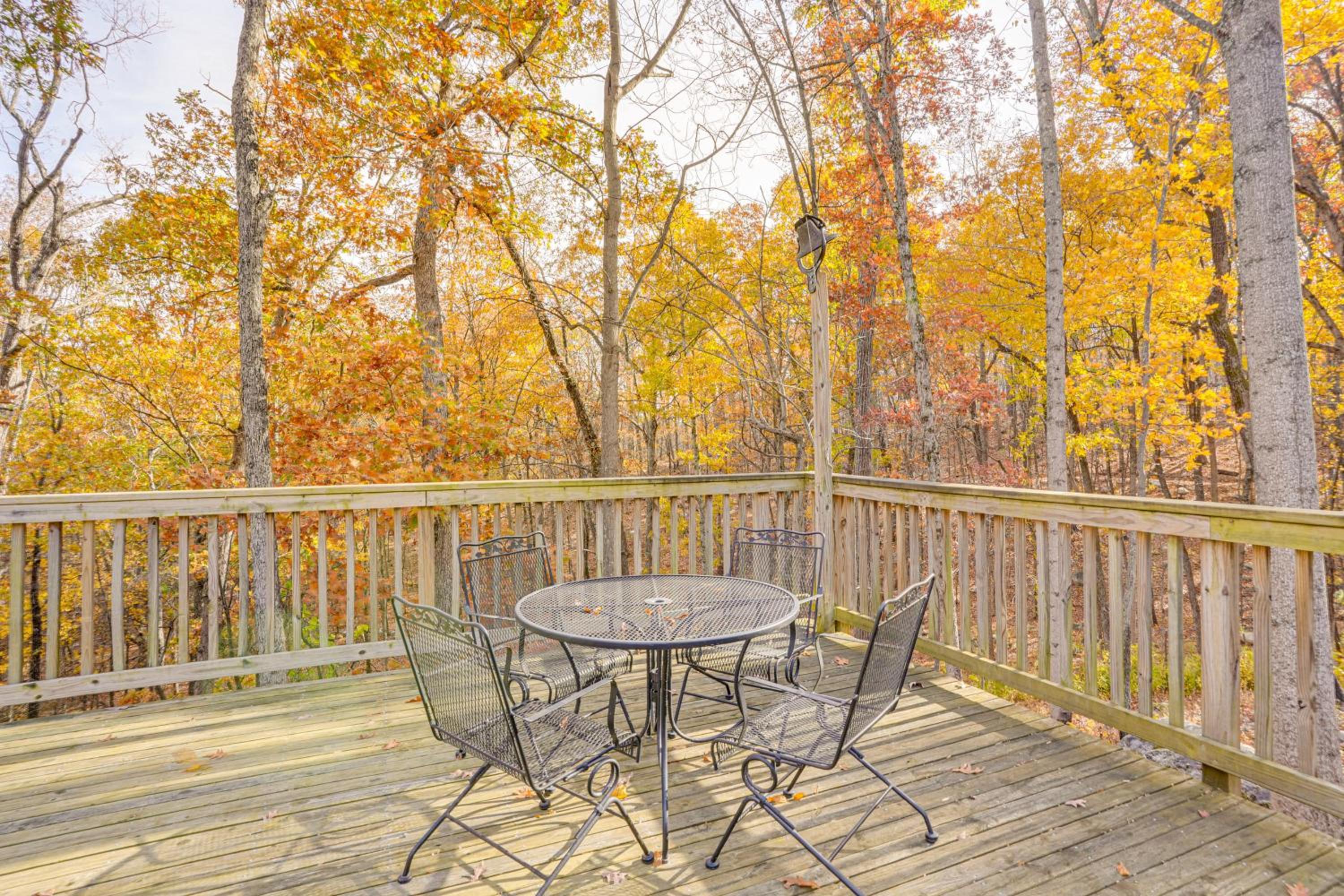 Hike On-Site! 16-Acre Escape Near Shenandoah NP