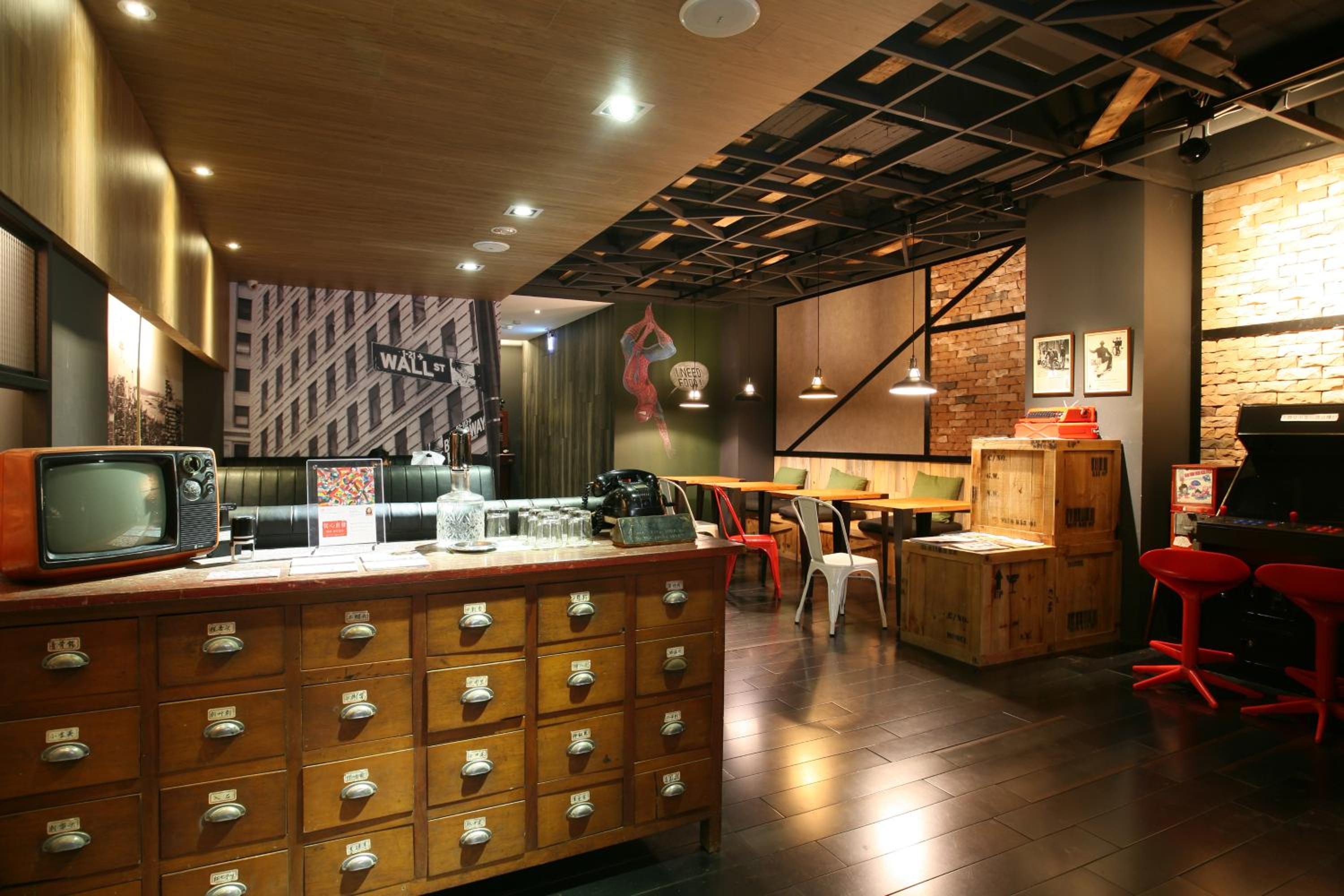 P&F Hotel