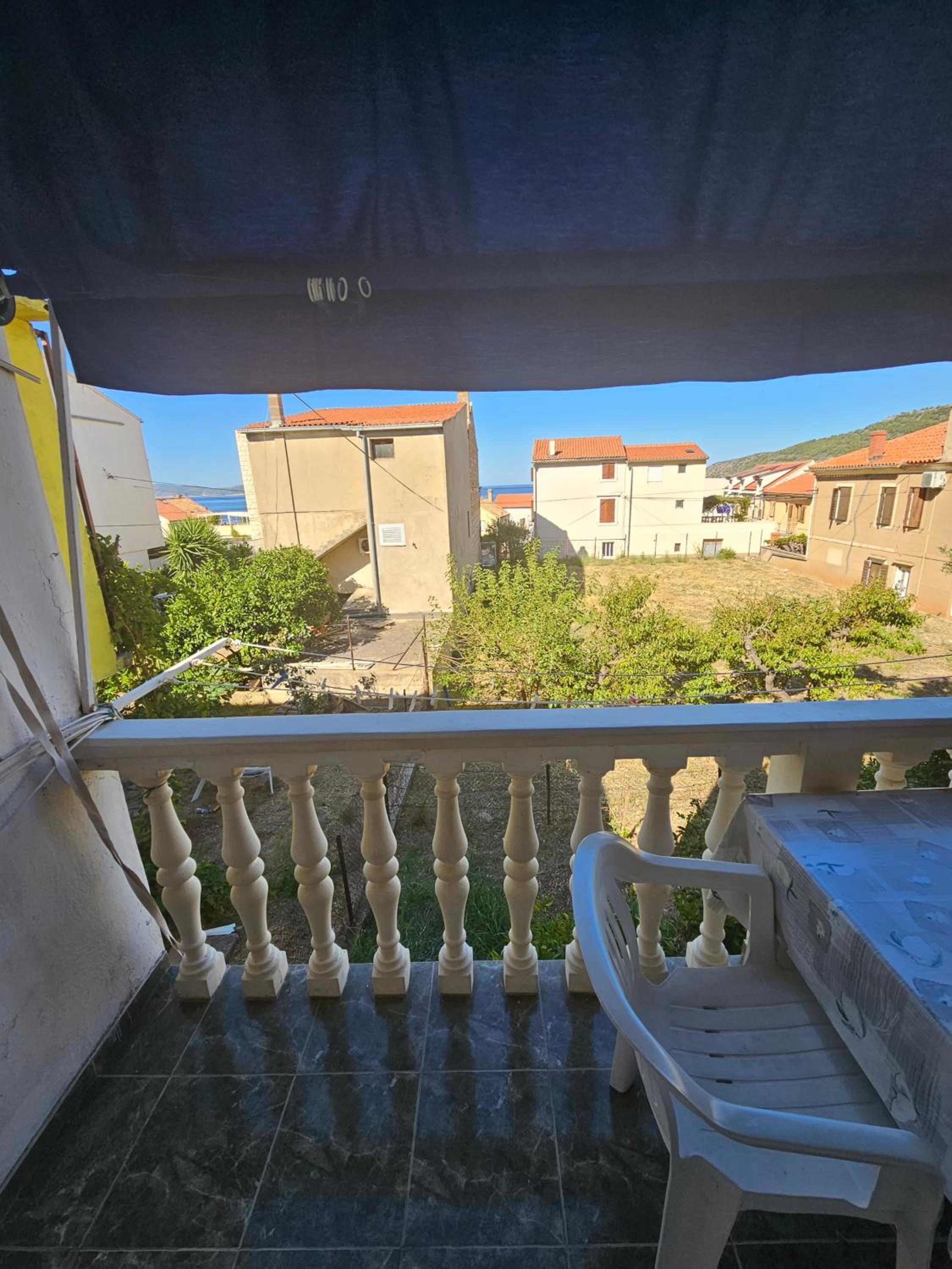 Antica Private Apartment Komiza