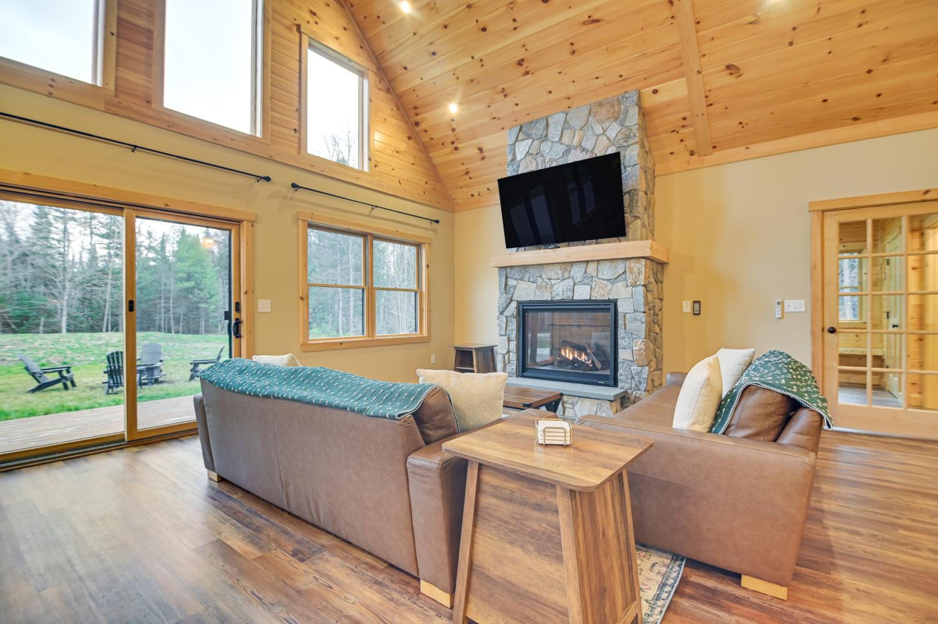 Hot Tub | Fire Pit | Mtn Escape Near Sunday River