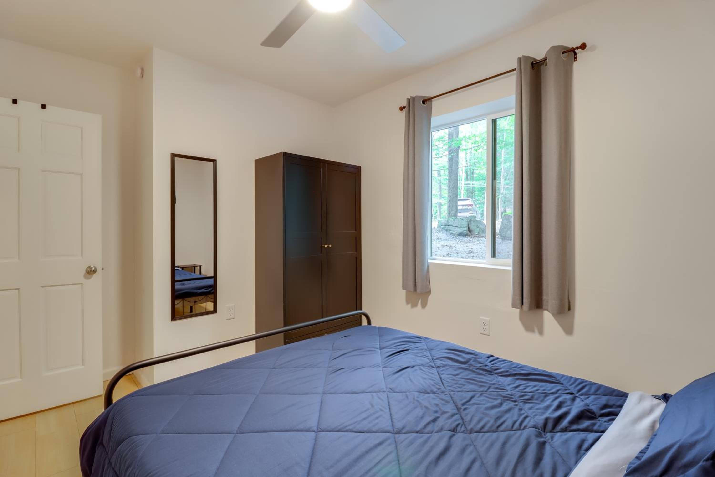 1 Mi to Lake, Golf and Ski Access The Hideout Home!