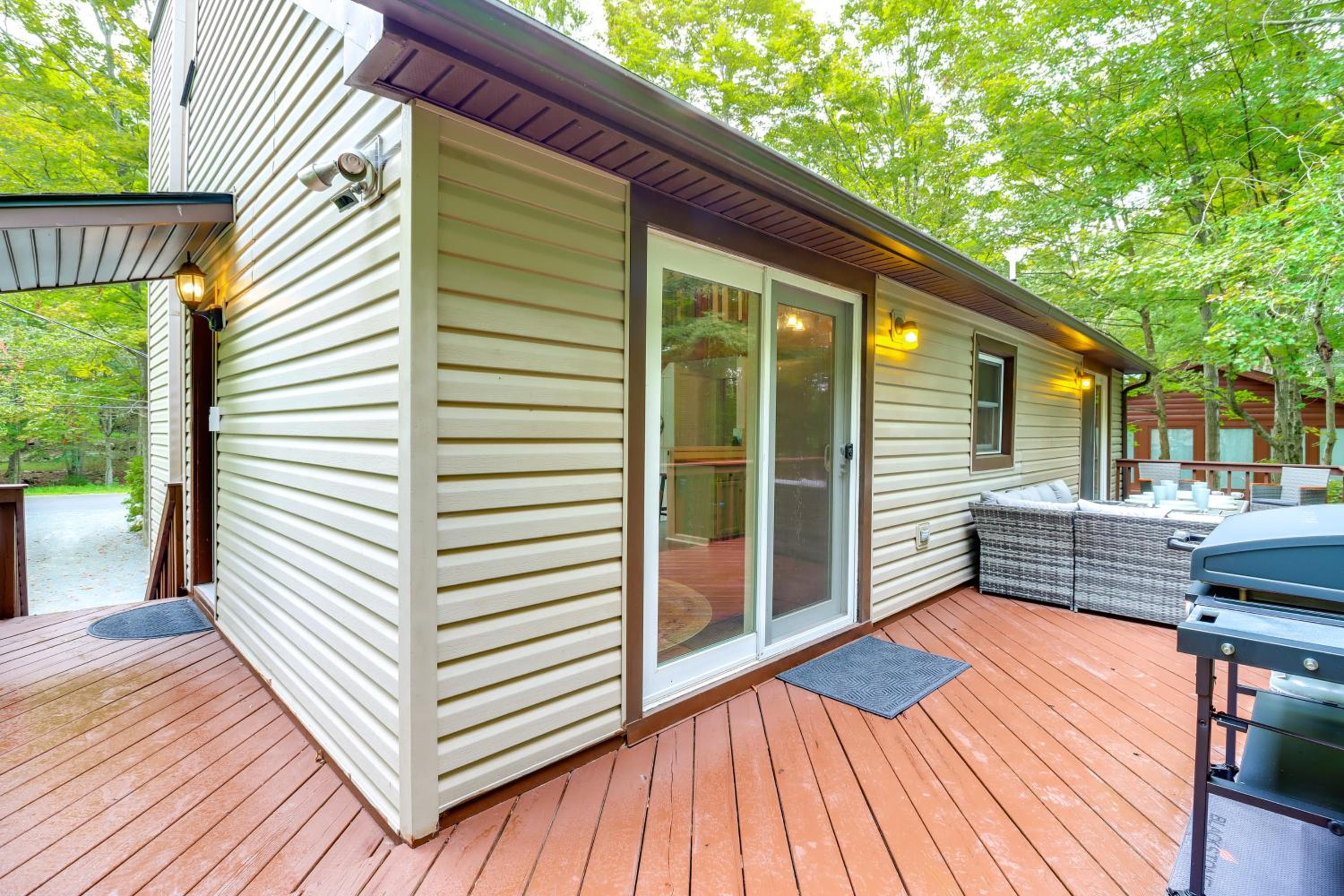 1 Mi to Lake, Golf and Ski Access The Hideout Home!