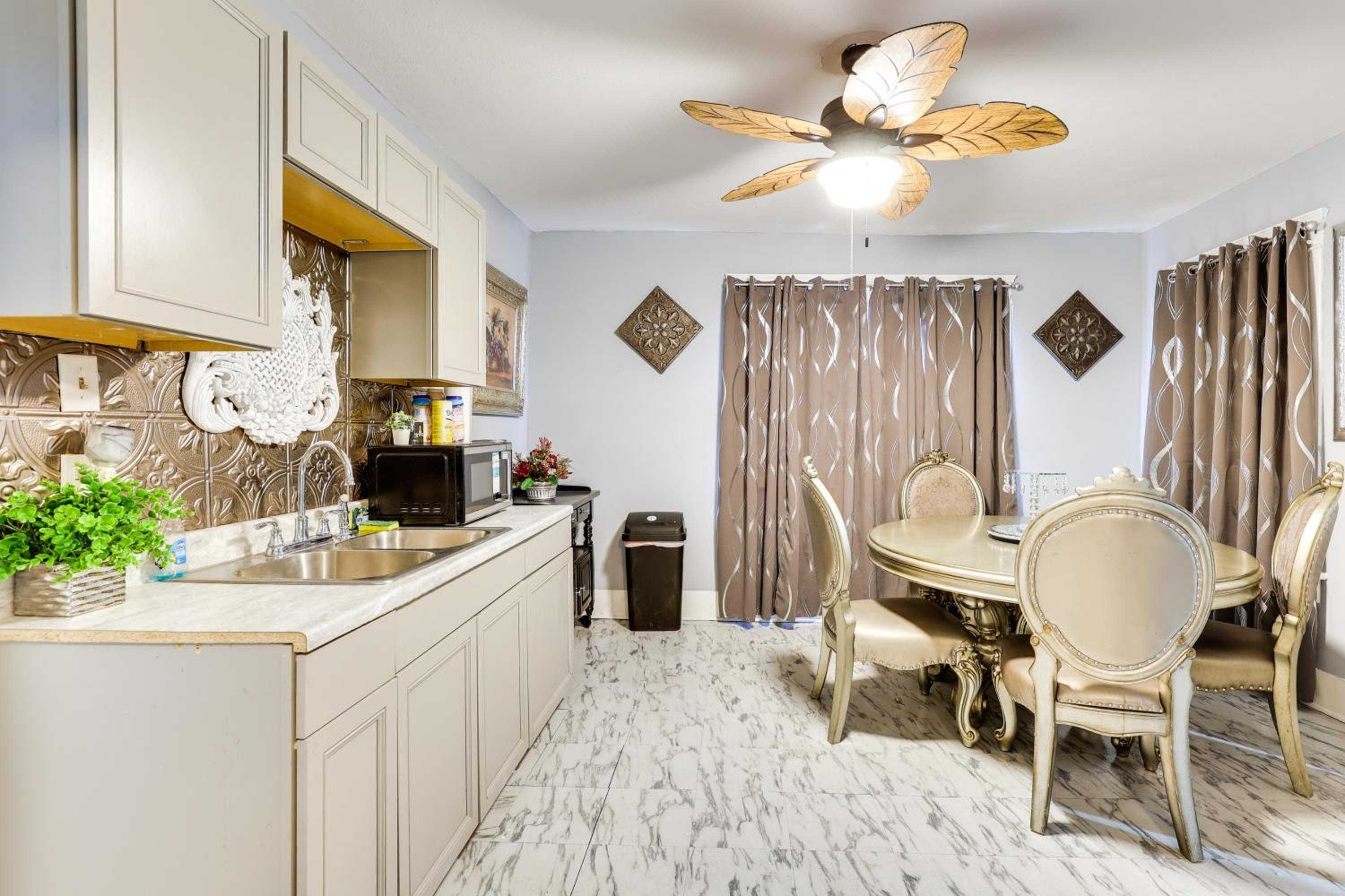 Canton Condo Near Football Hall of Fame and Dtwn!