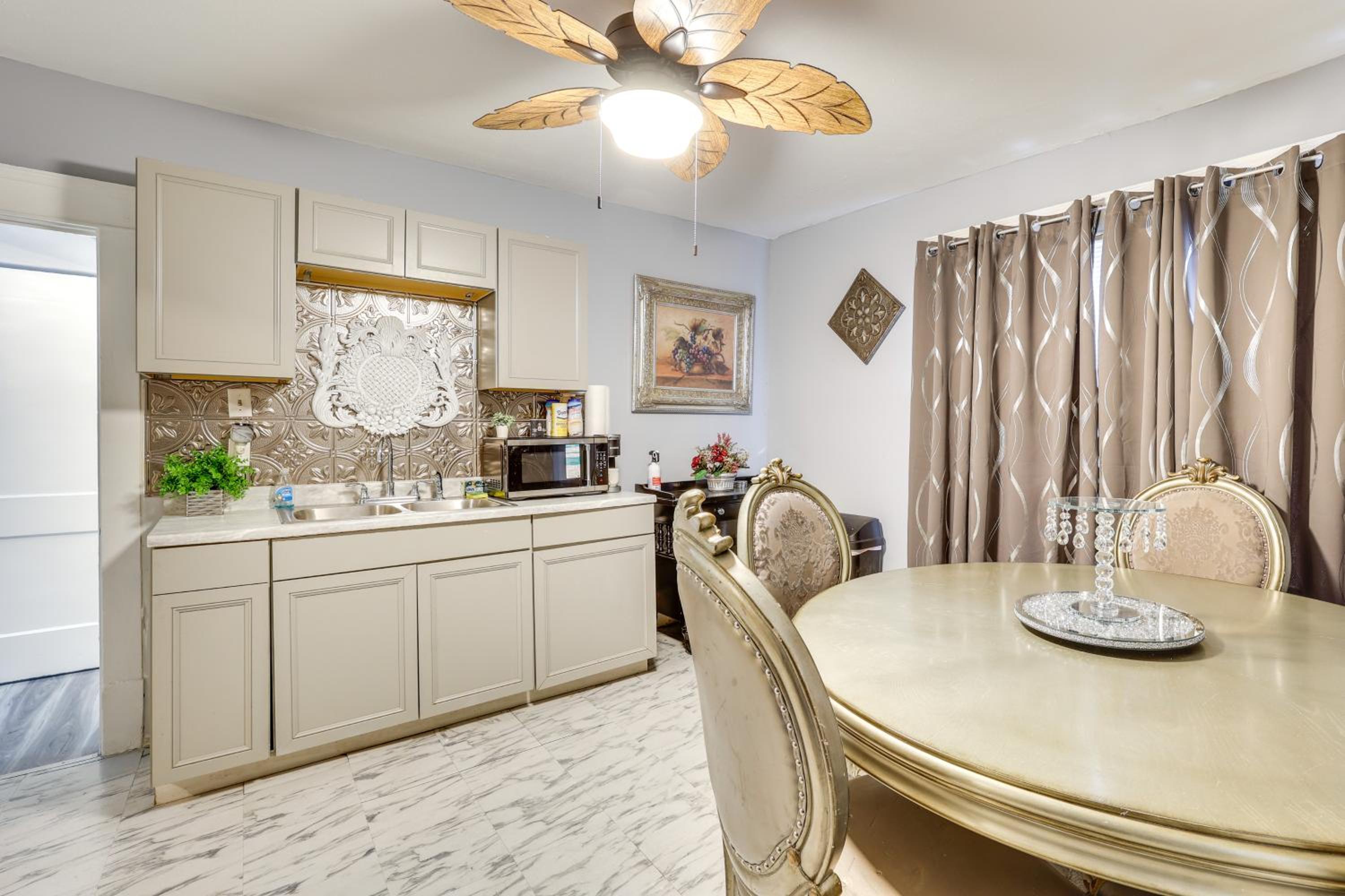 Canton Condo Near Football Hall of Fame and Dtwn!