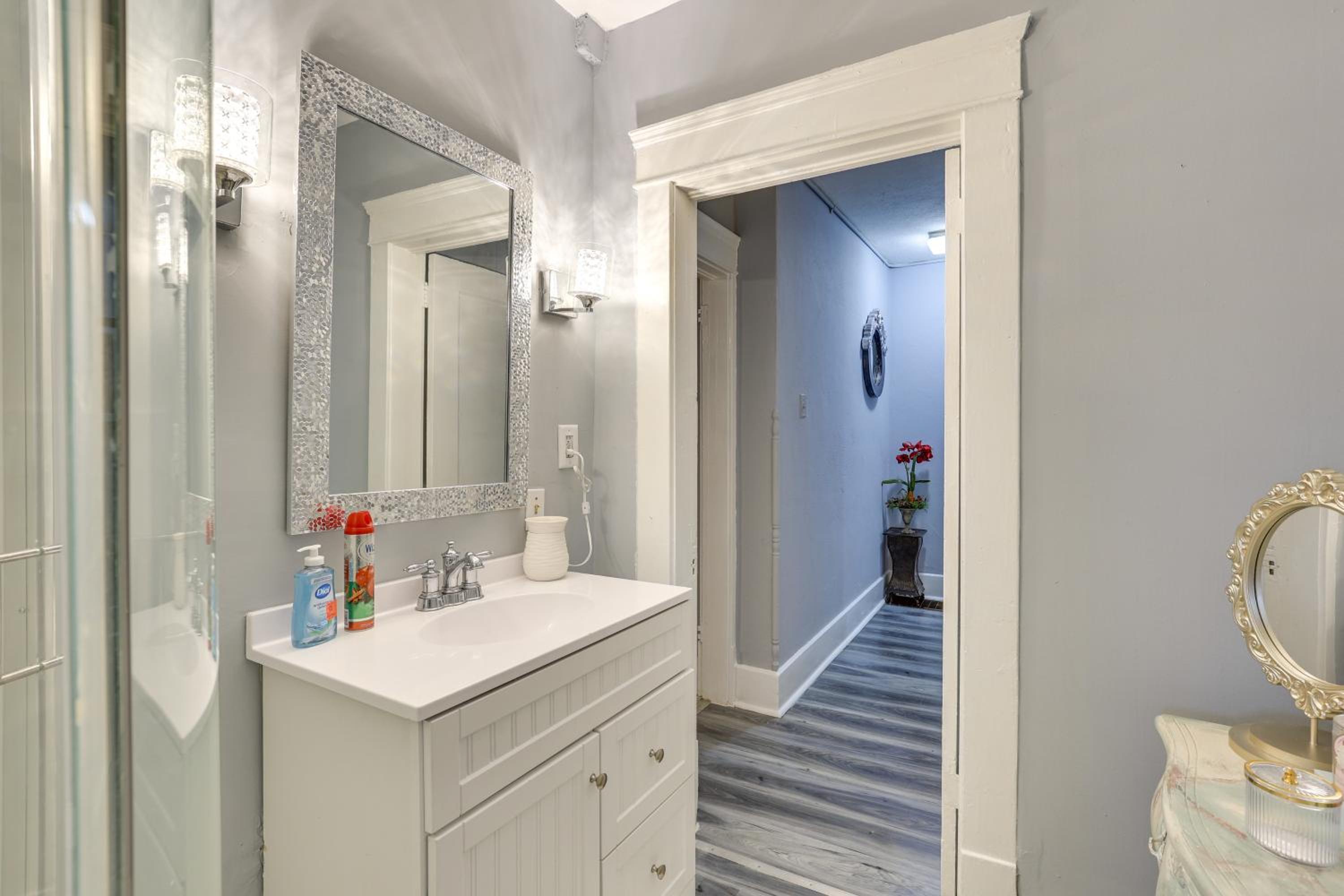 Canton Condo Near Football Hall of Fame and Dtwn!