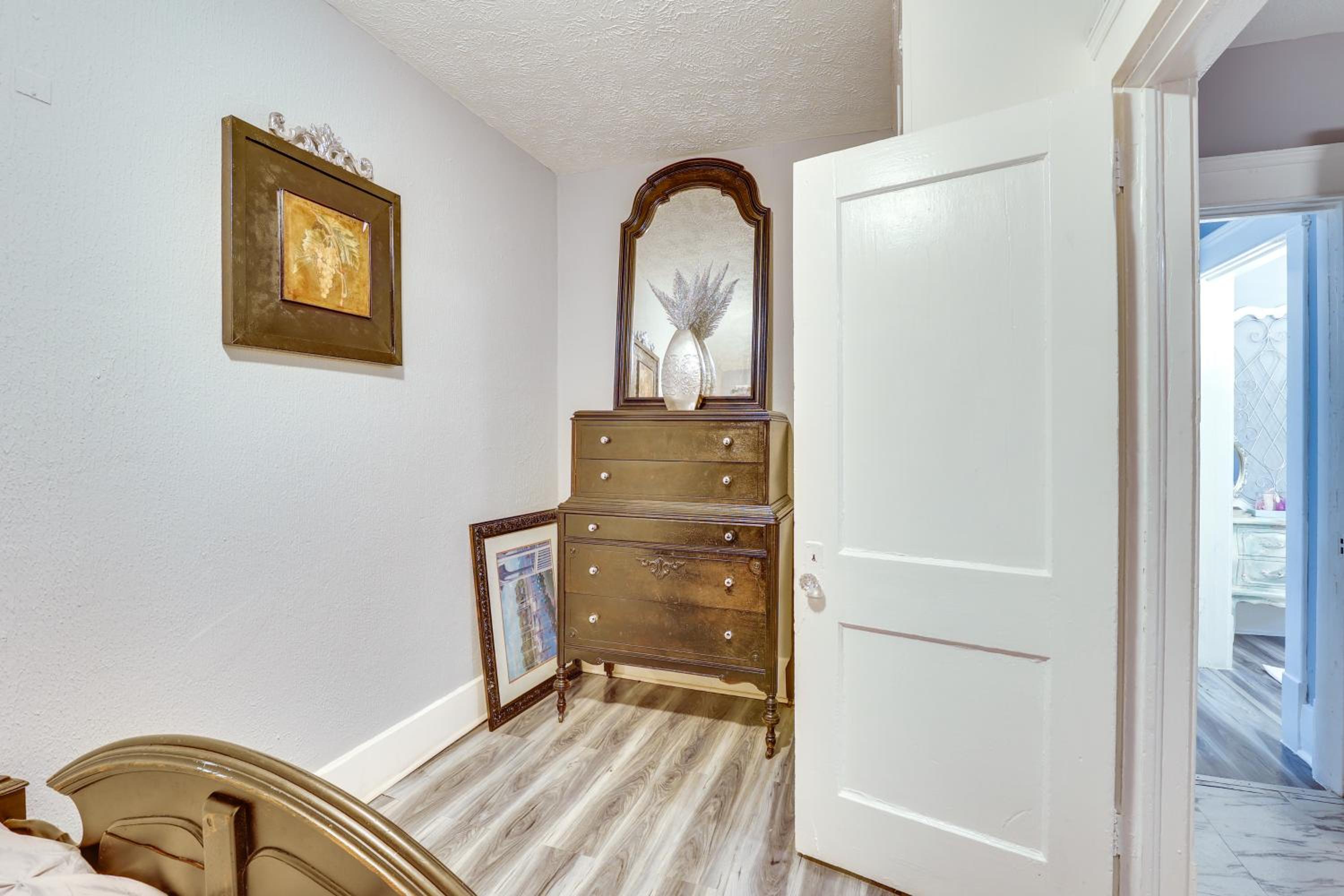 Canton Condo Near Football Hall of Fame and Dtwn!