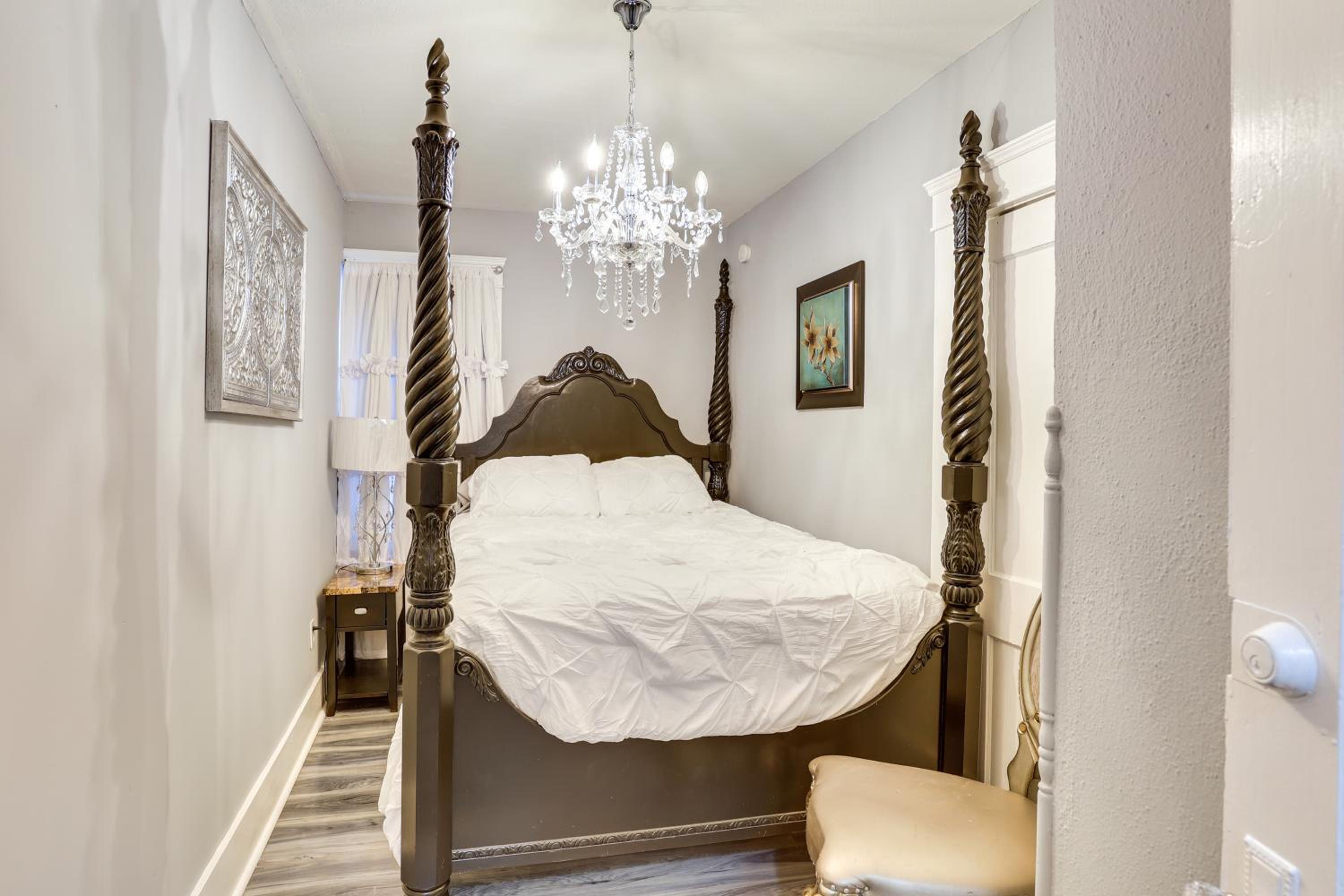 Canton Condo Near Football Hall of Fame and Dtwn!