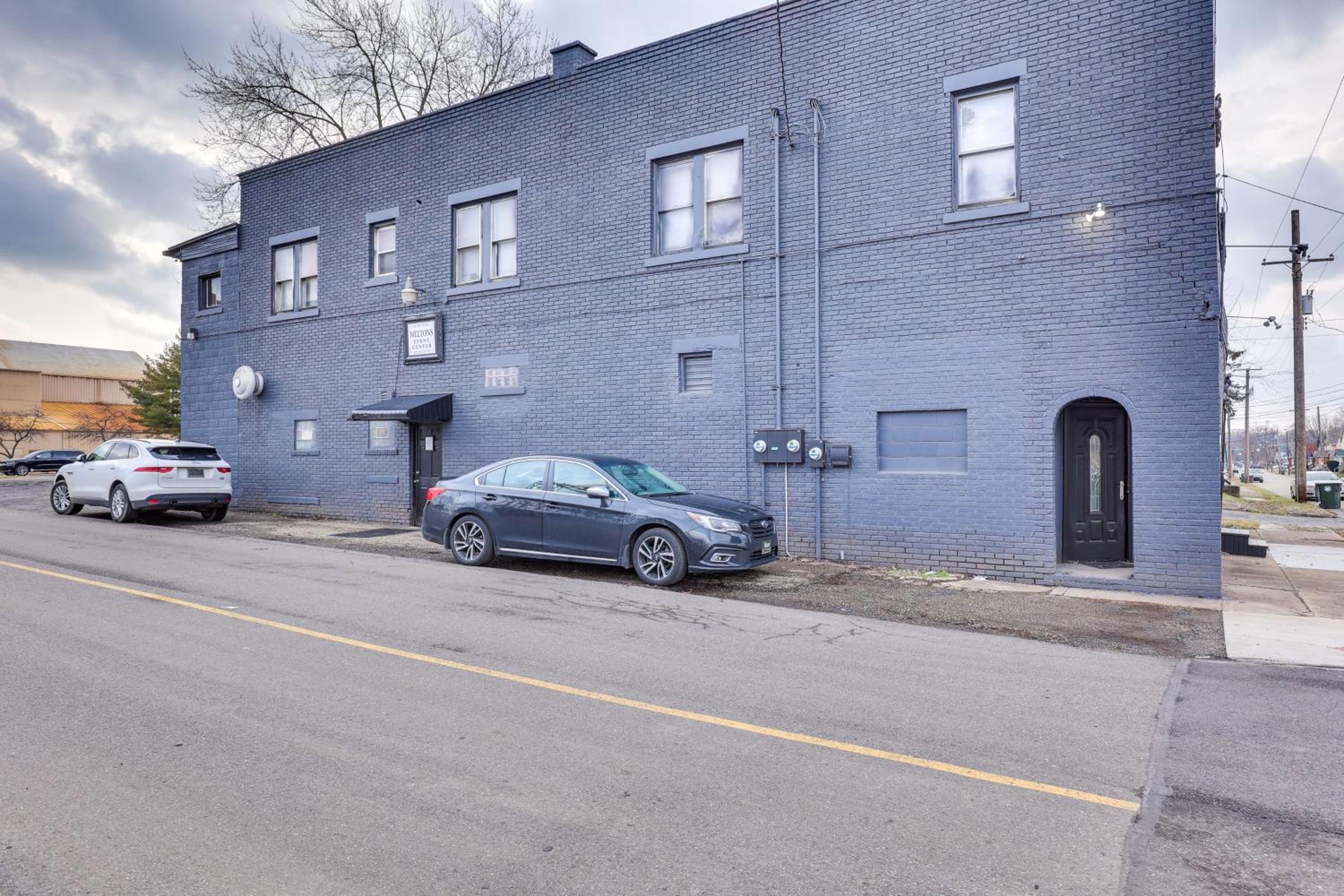 Canton Condo Near Football Hall of Fame and Dtwn!