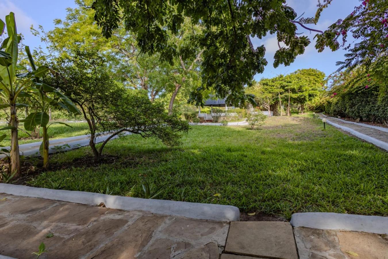 Auregi Villas - 2 and 3 bedroom near Diani Beach