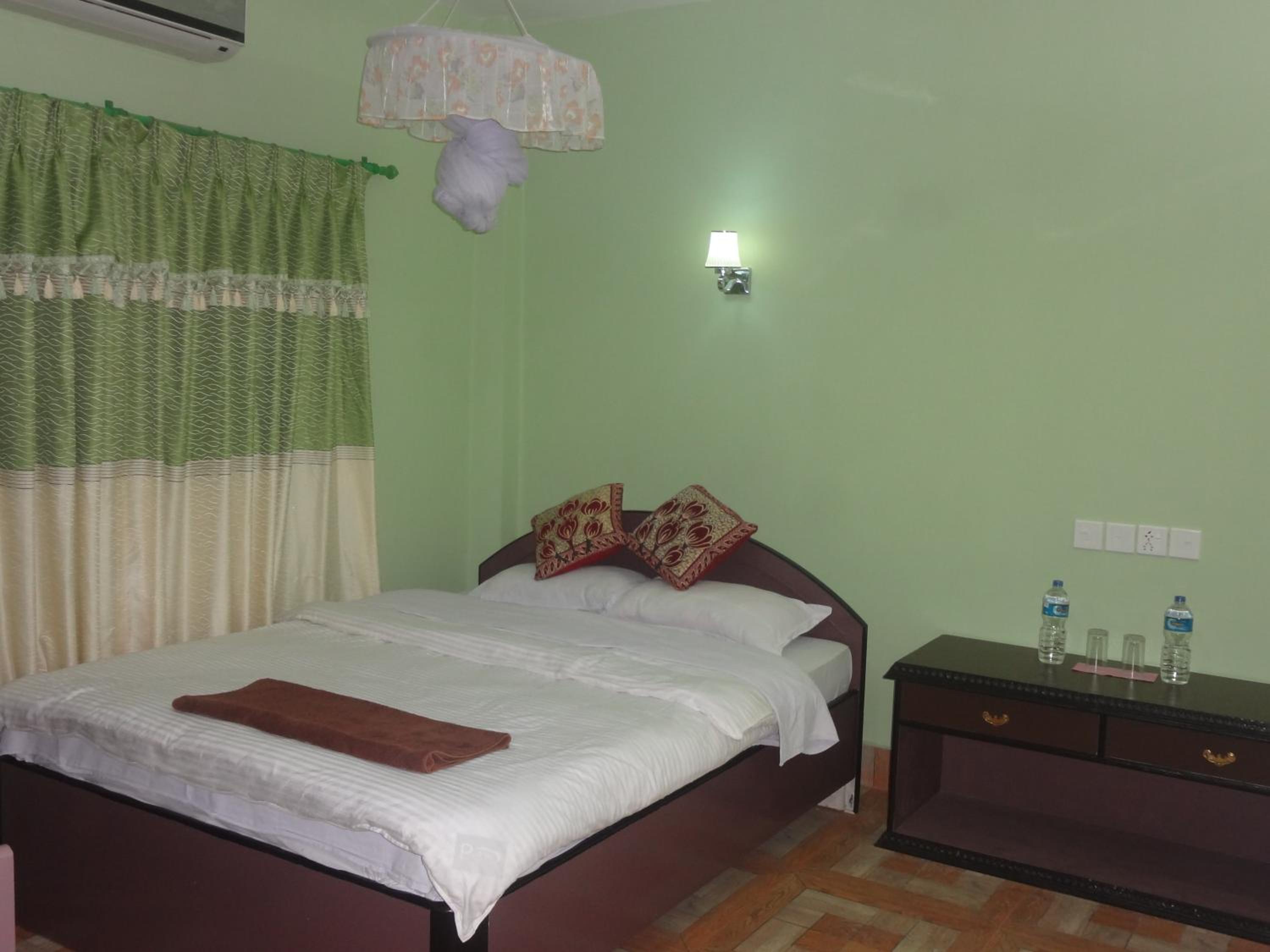 Sauraha Resort
