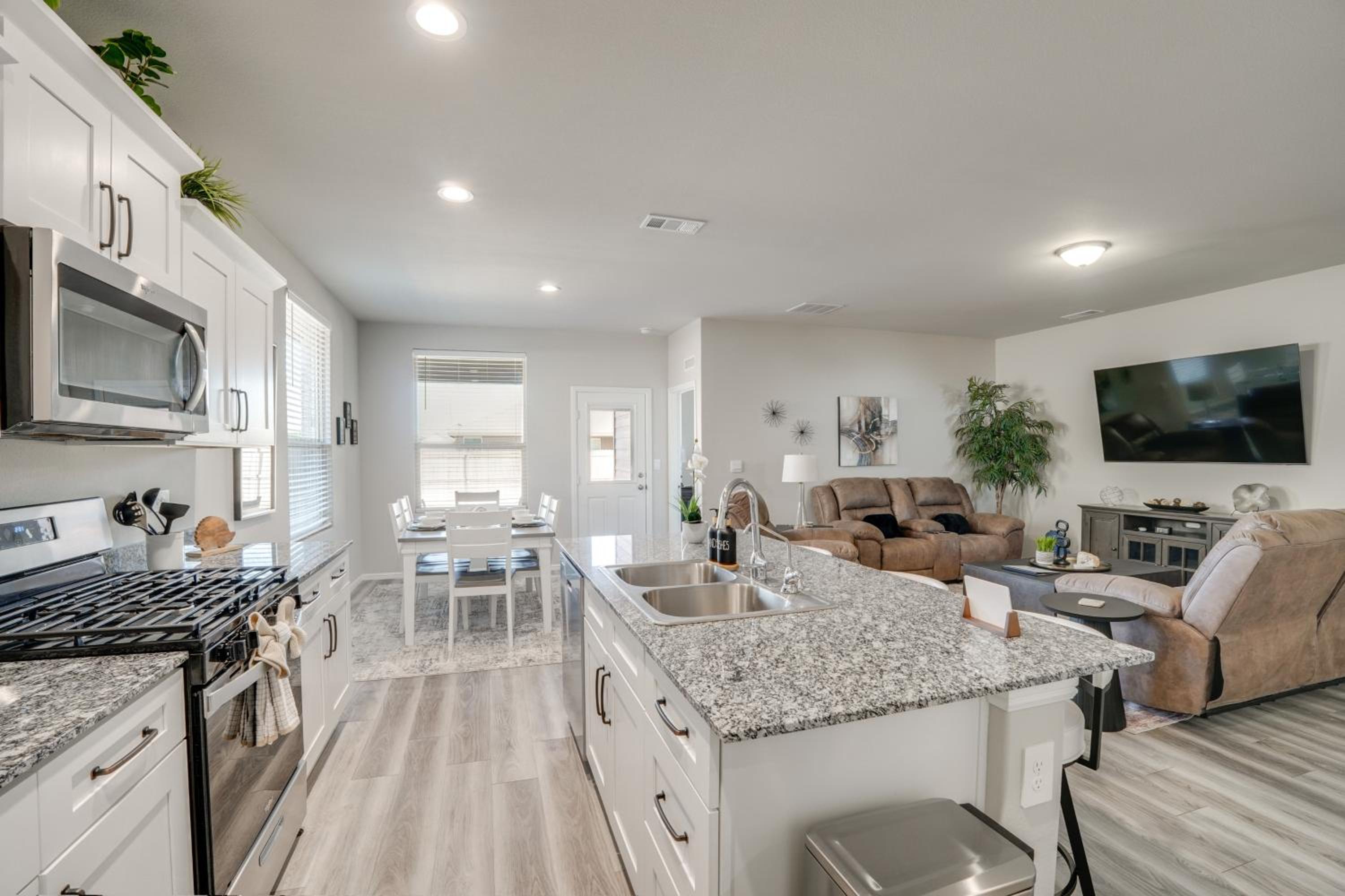 Work, Explore and Unwind Lovely Permian Basin Home