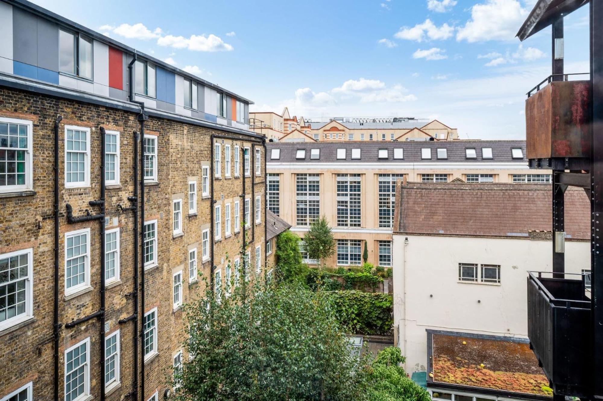 AXO Waterloo Ensuite Rooms in London