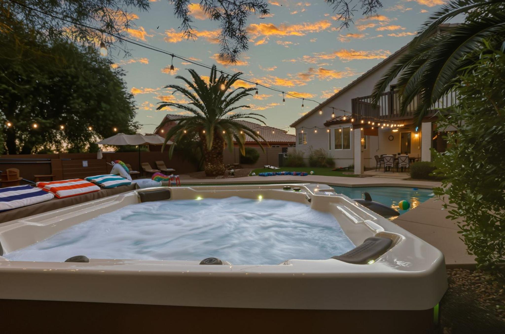Sparkling Saltwater Pool - Spa - Firepit - WiFi - 4BR 3BA - Near Top Golf Courses