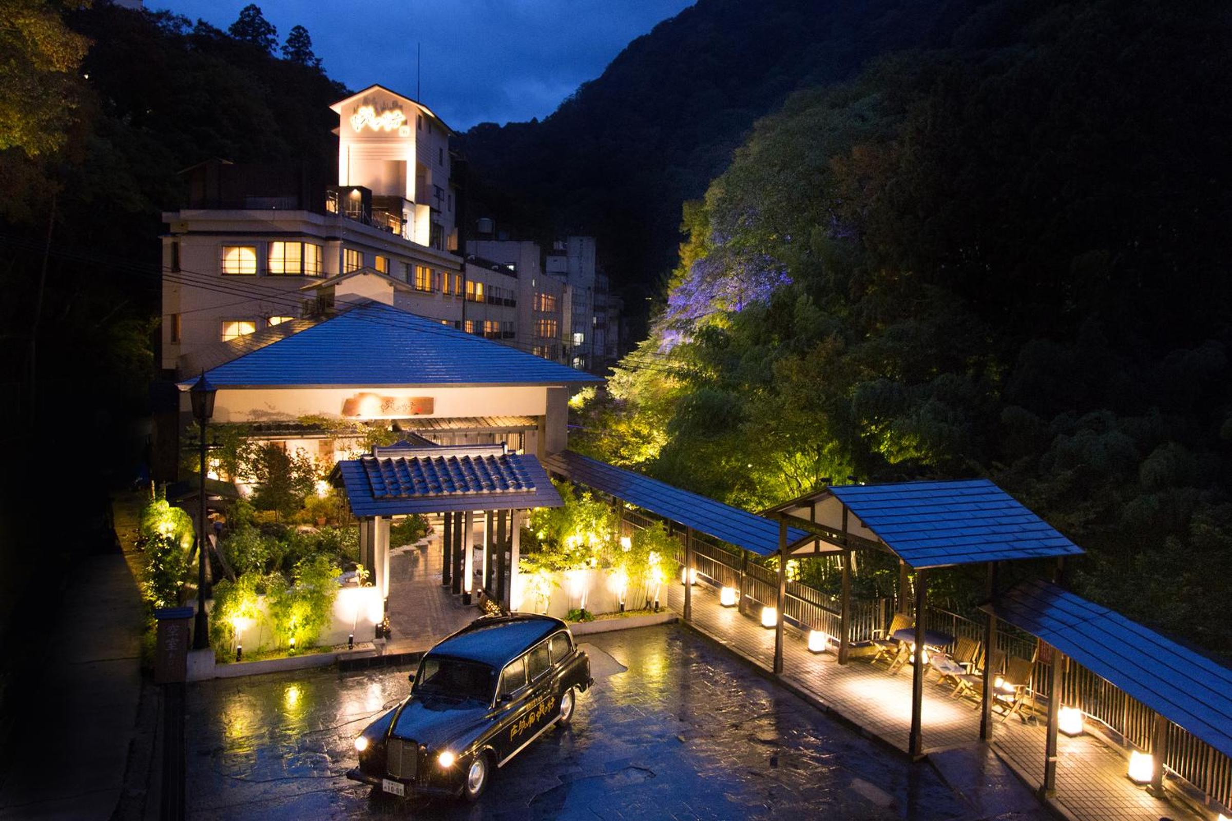 Aizu Higashiyama Onsen "Shosuke no Yado Takinoyu" since1880
